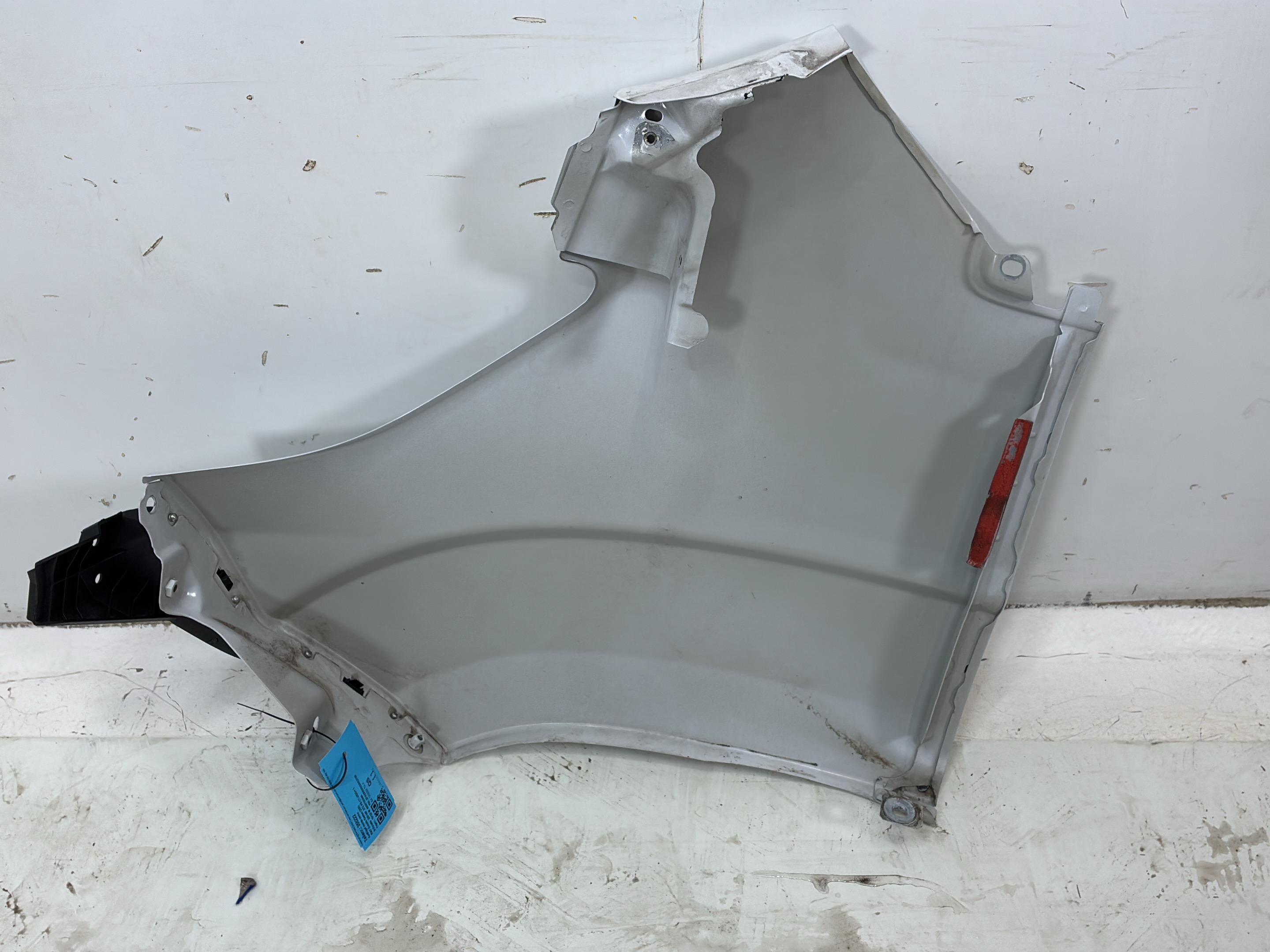 Spatbord rechtsvoor FIAT Ducato Bus (250) E-Ducato Hydrogen  205 kW  279 PS (04.2025-> )
