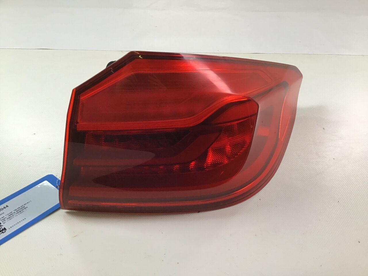 Tail-lamp right outside BMW 5er (G30, F90) 518d  100 kW  136 PS (07.2018-> )