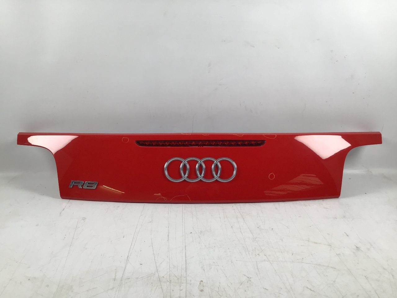 Stoßstangenabdeckung hinten AUDI R8 Spyder (42) 5.2 FSI quattro  386 kW  525 PS (02.2010-07.2015) Stoßstangenabdeckung hinten AUDI R8 Spyder (42) 5.2 FSI quattro  386 kW  525 PS (02.2010-07.2015)