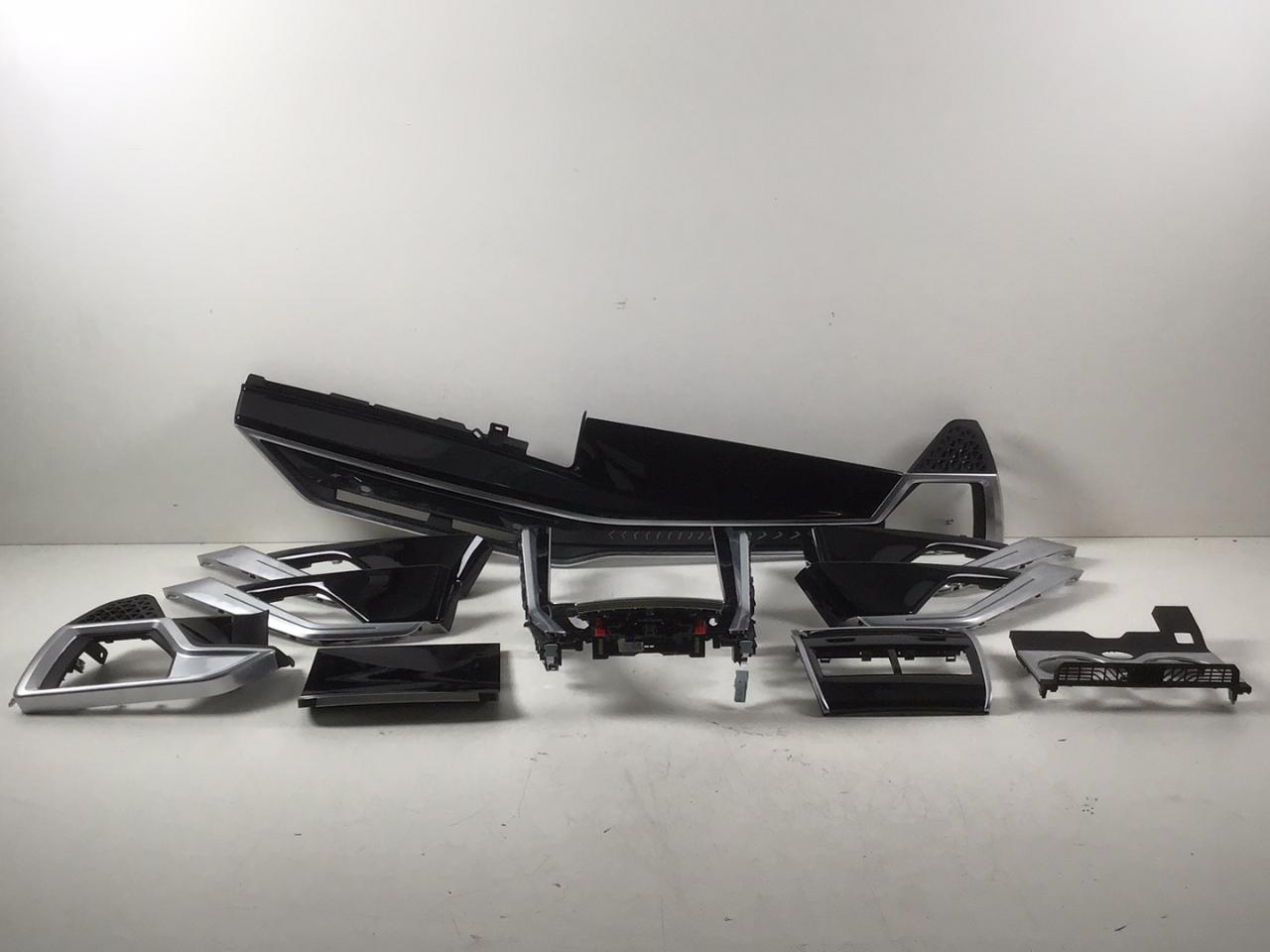 Decor set BMW X6 (G06, F96) xDrive40d Mild-Hybrid  259 kW  352 PS (06.2023-> )