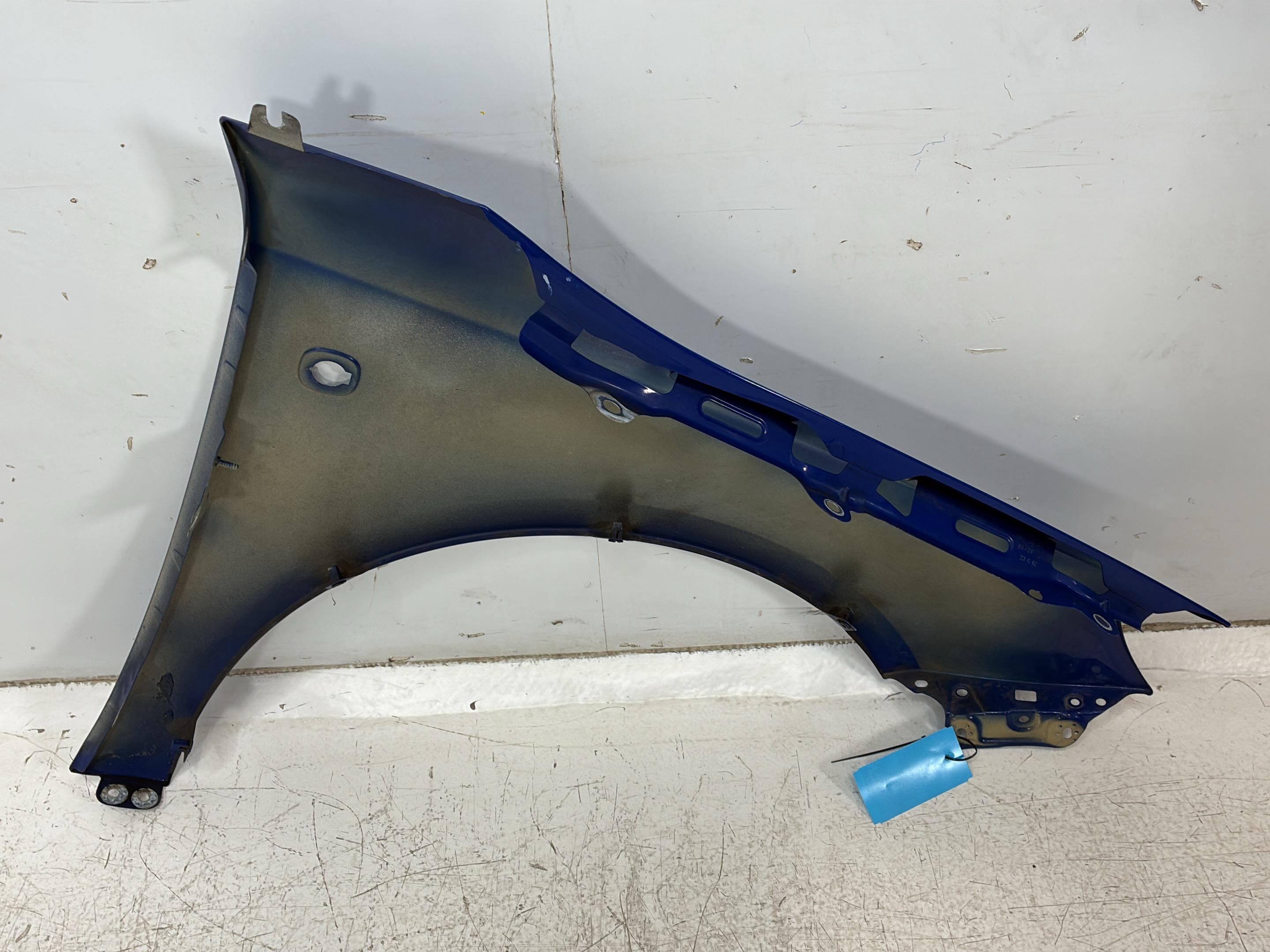 Aile avant gauche SKODA Fabia II (542) 1.2 12V HTP  51 kW  69 PS (01.2007-12.2014)