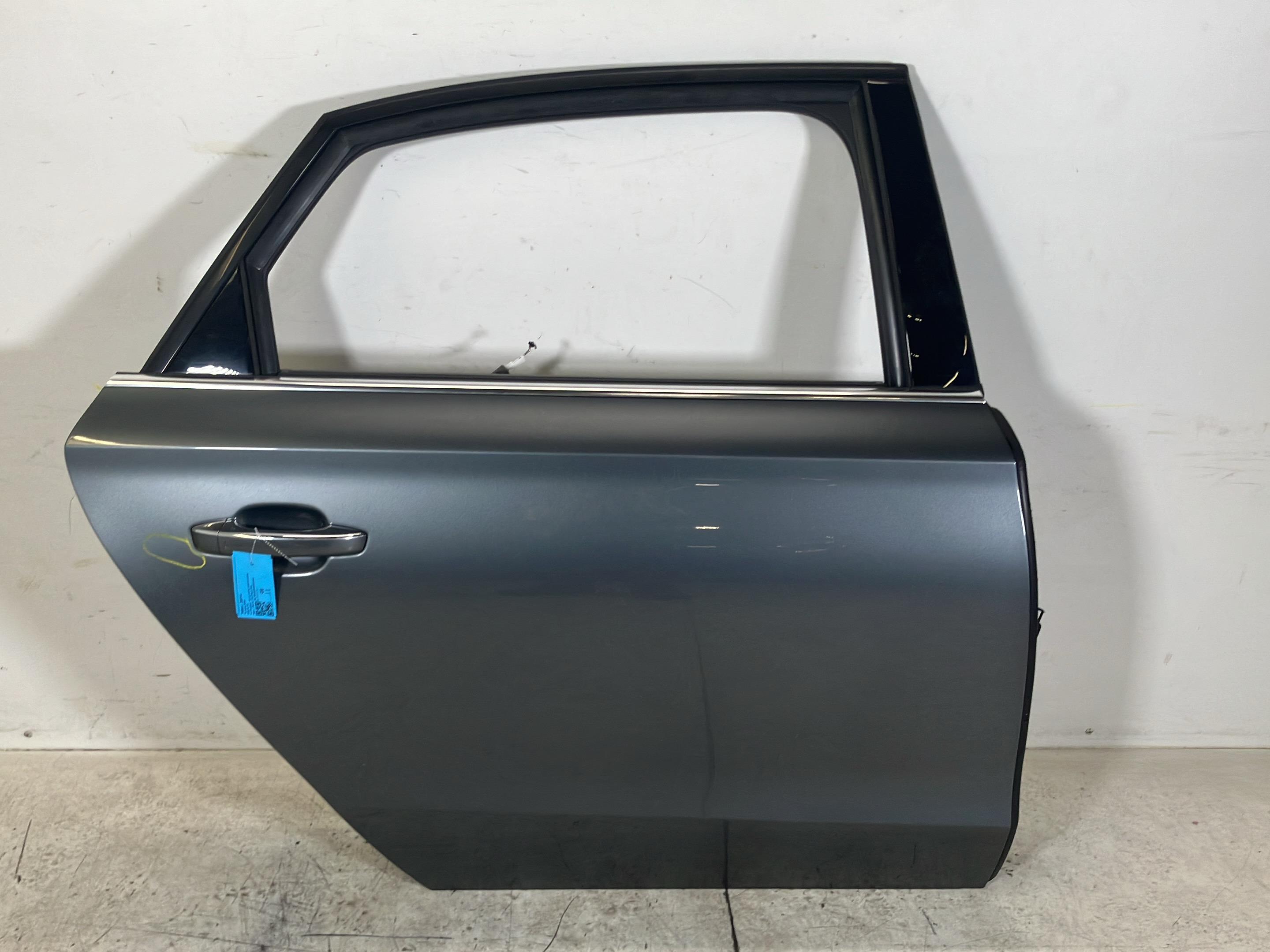 Porte arrière droit AUDI A8 (4H) 3.0 TDI quattro  190 kW  258 PS (10.2013-01.2018)
