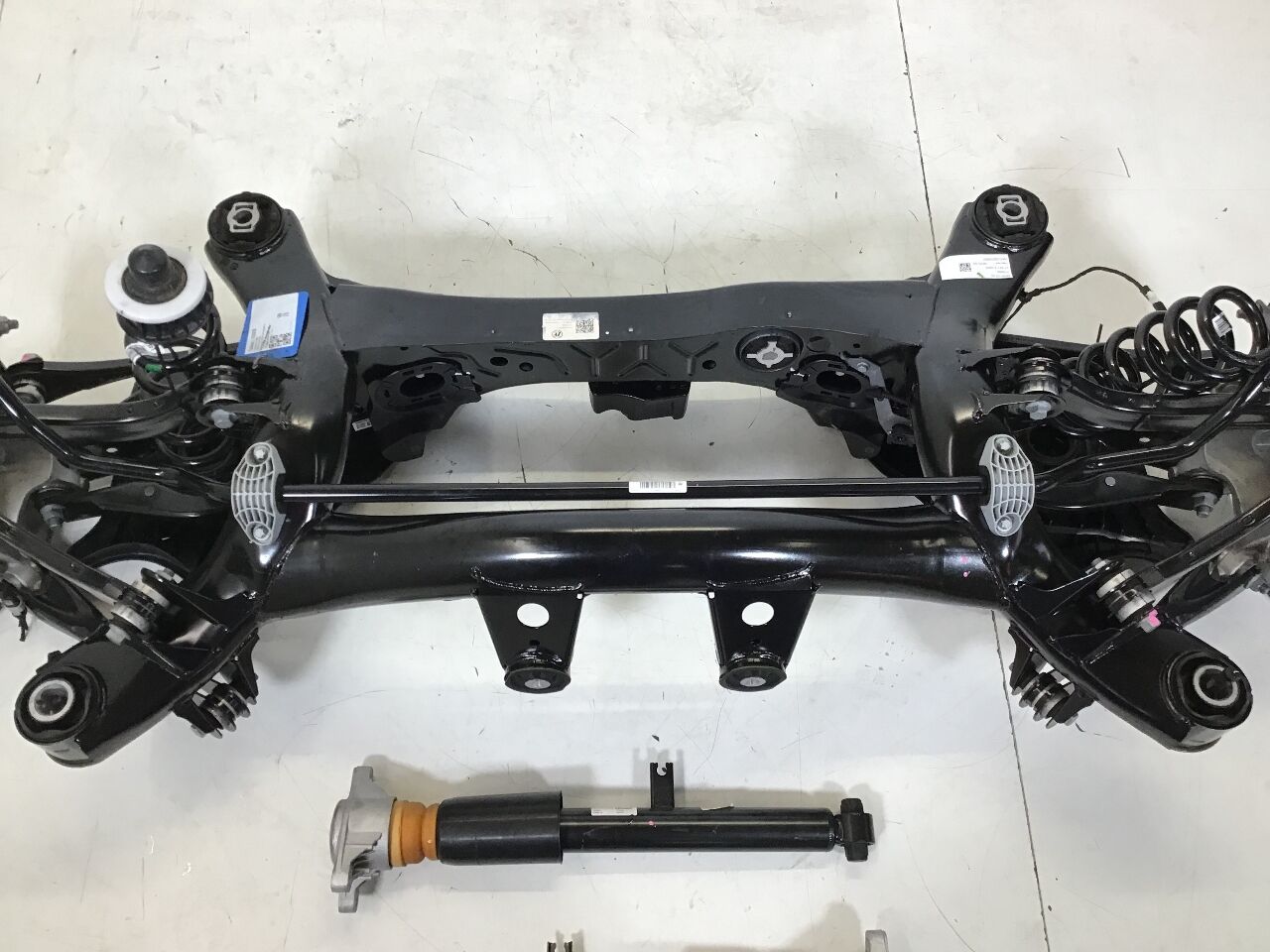 Rear axle BMW 2er Coupe (G42) M240 i xDrive  275 kW  374 PS (08.2021-> )