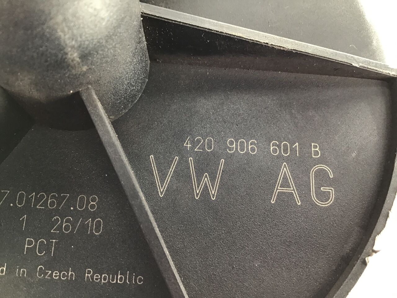 Sekundärluftgebläse AUDI R8 Spyder (42) 5.2 FSI quattro  386 kW  525 PS (02.2010-07.2015)