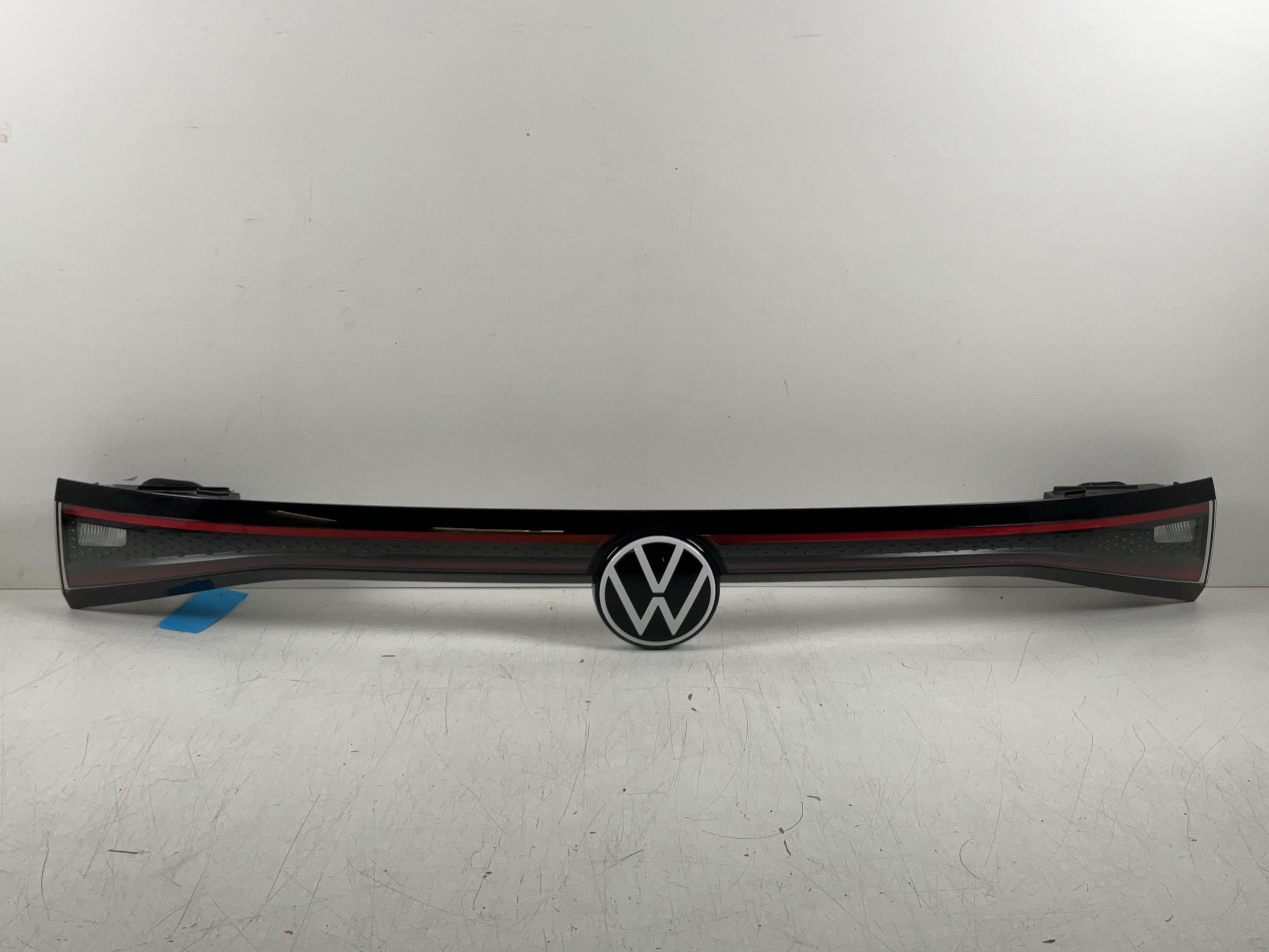 Feu arrière centre VW ID.4 (E21) Pro  210 kW  286 PS (10.2023-> )