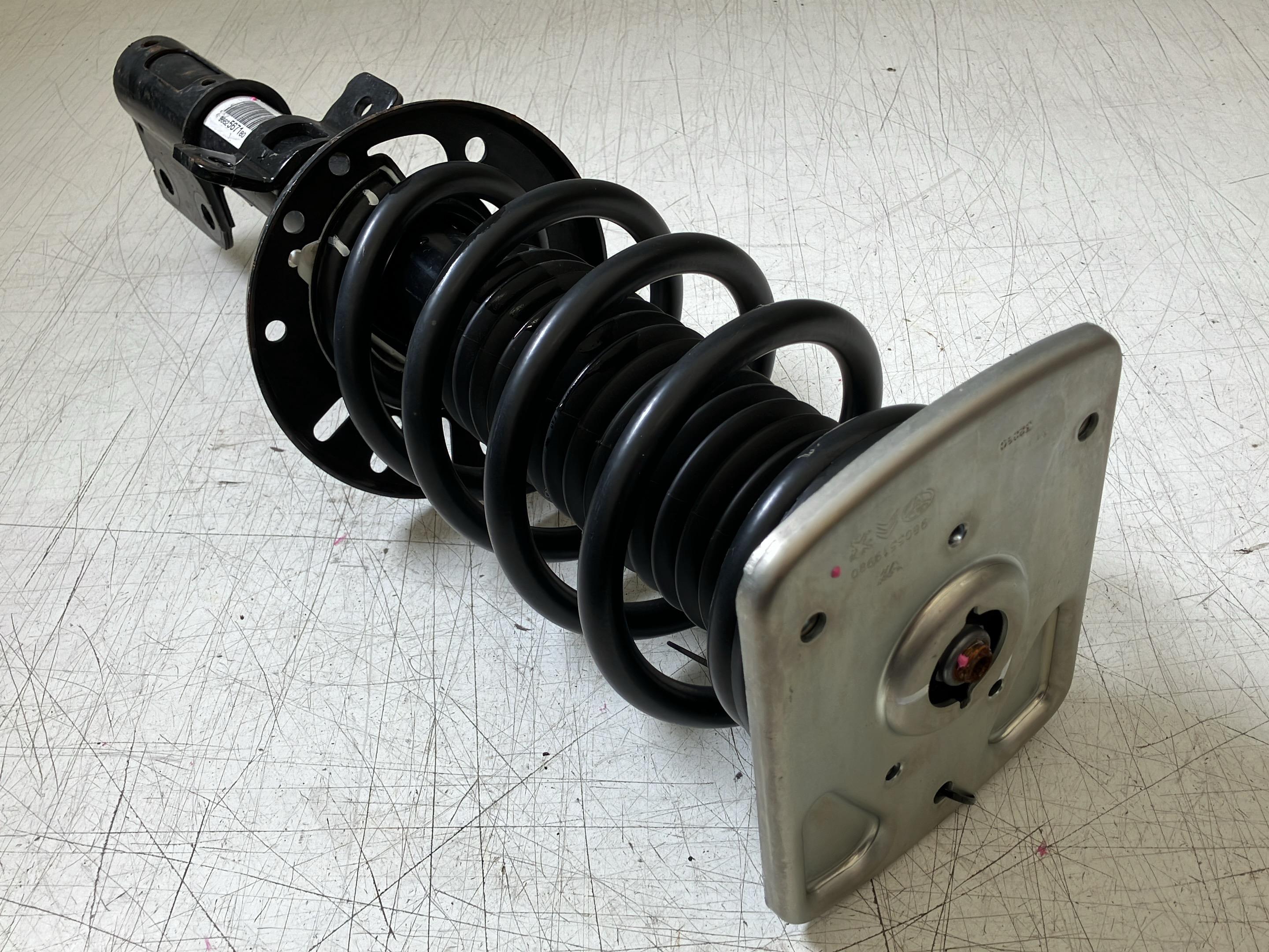 Suspension strut left front PEUGEOT Expert III Kasten (V) E-Expert Hydrogen  100 kW  136 PS (10.2024-> )
