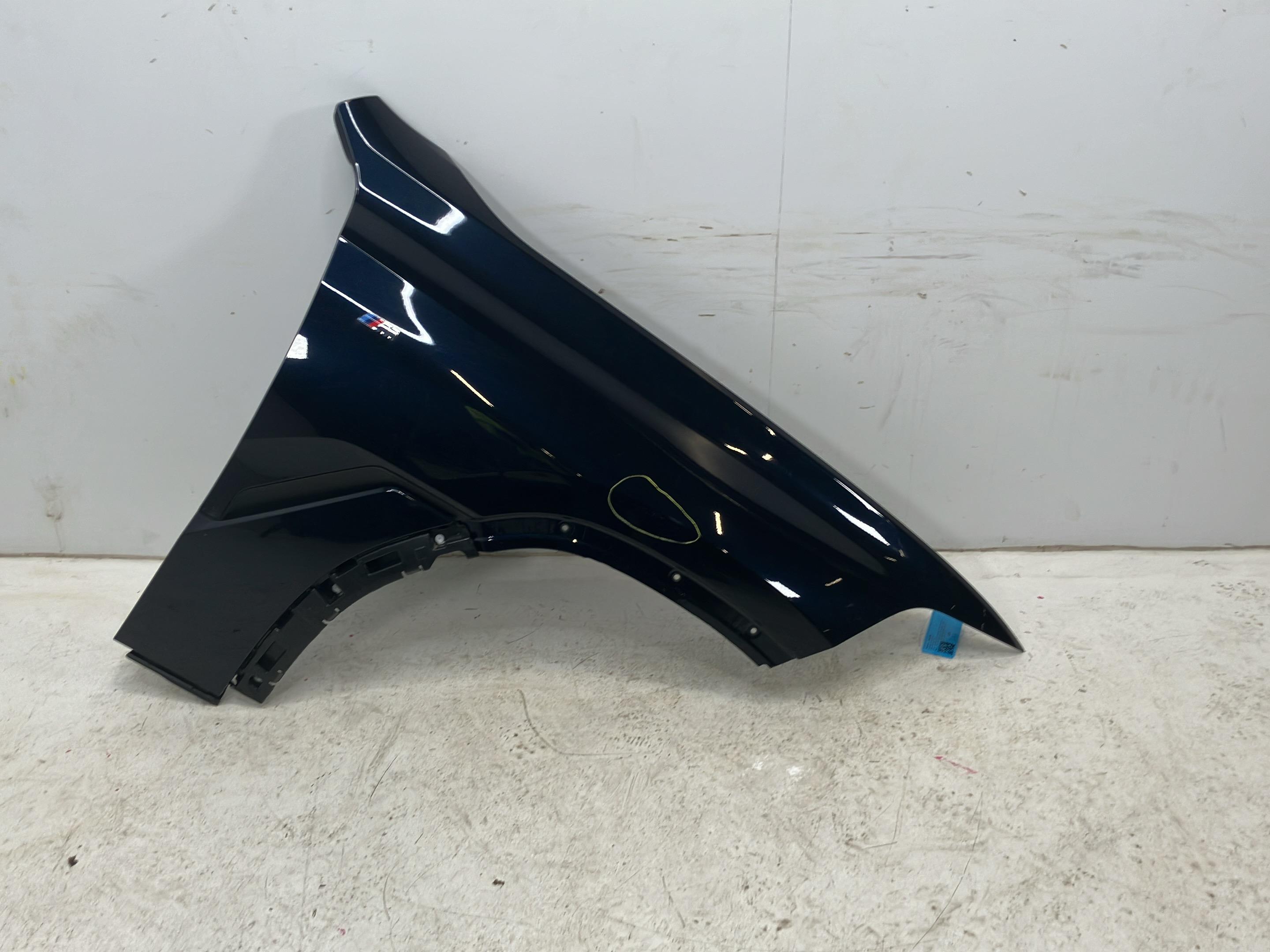 Apărătoare de noroi dreapta față BMW X6 (G06, F96) xDrive40d Mild-Hybrid  259 kW  352 PS (06.2023-> )