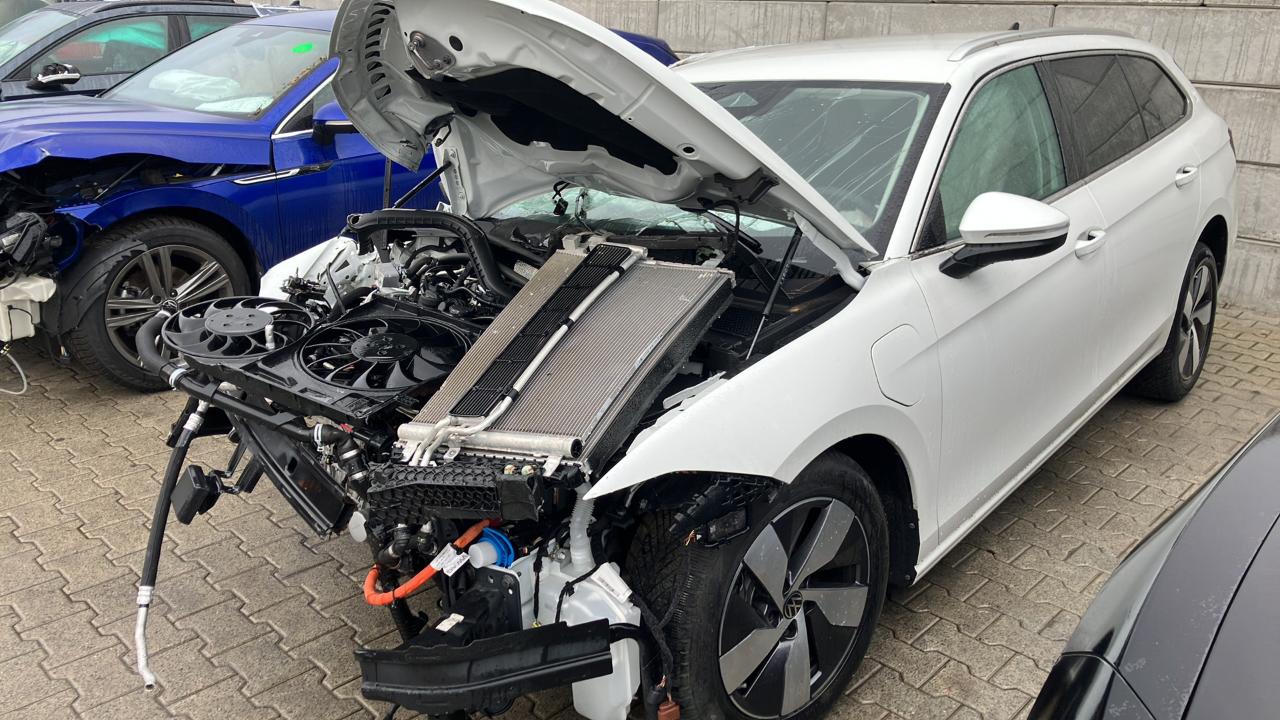 VW Passat B9 Variant (CJ5) 1.5 eTSI