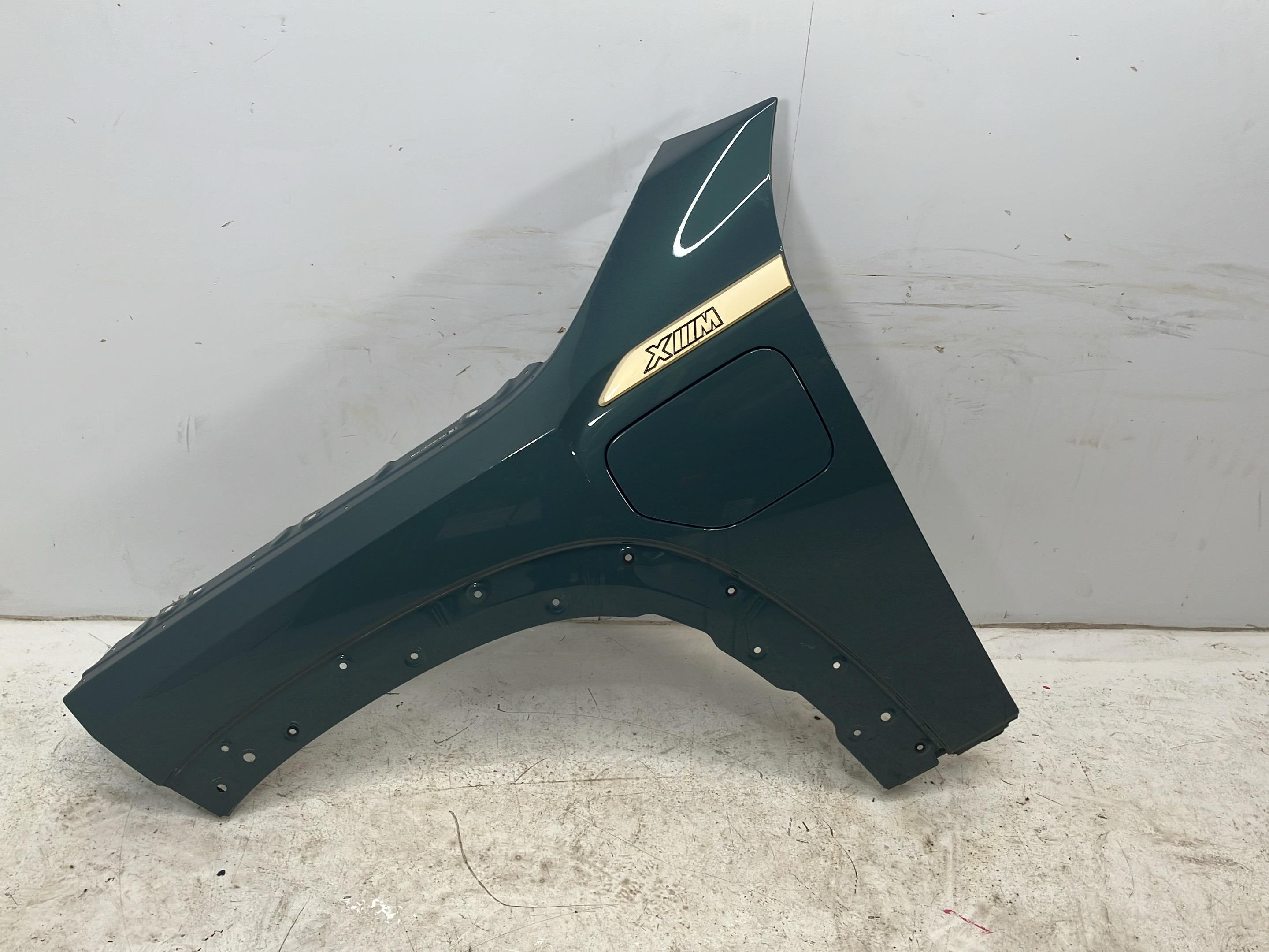 Błotnik lewy przód BMW XM (G09) Label  550 kW  748 PS (08.2023-> )