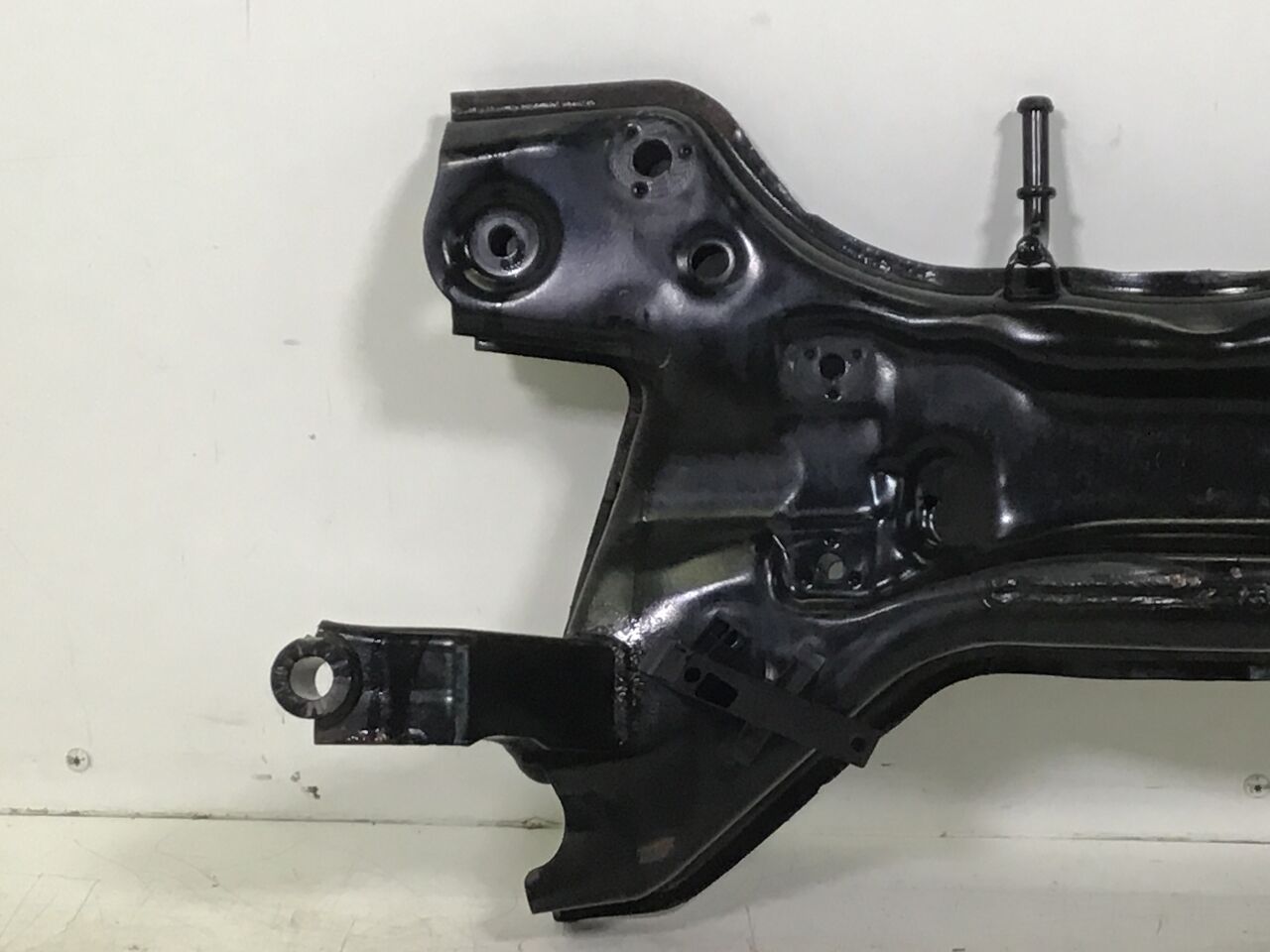 Front axle carrier AUDI A1 (8X) 1.4 TDI  66 kW  90 PS (11.2014-10.2018)