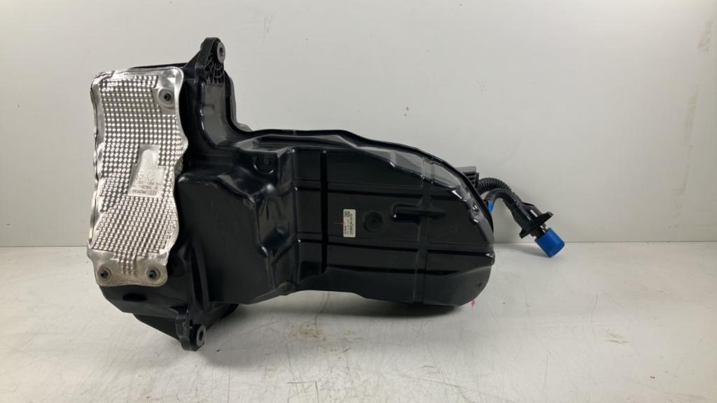 Tank AdBlue AUDI Q7 (4M) 3.0 TDI  200 kW  272 PS (06.2015-> ) Tank AdBlue AUDI Q7 (4M) 3.0 TDI  200 kW  272 PS (06.2015-> )