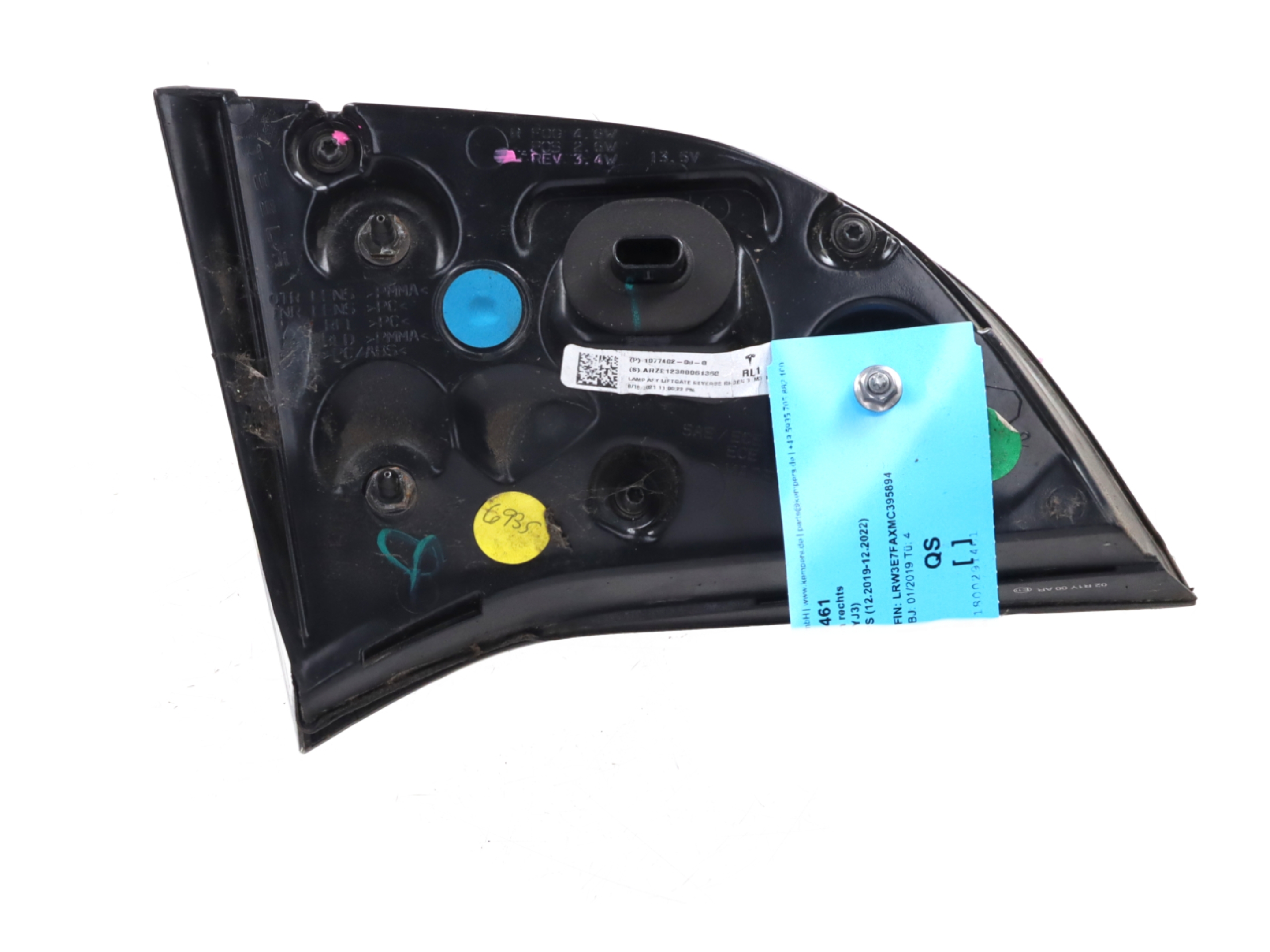 Tail-lamp inside right TESLA Model 3 (5YJ3) EV  239 kW  325 PS (12.2019-12.2022)
