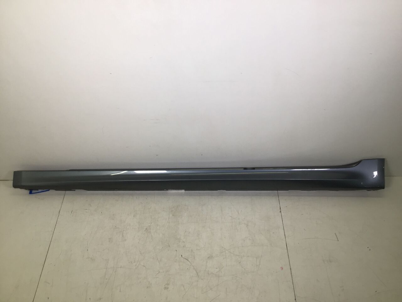 Panelling sill board left BMW 5er (G30, F90) 520d  140 kW  190 PS (09.2016-> )