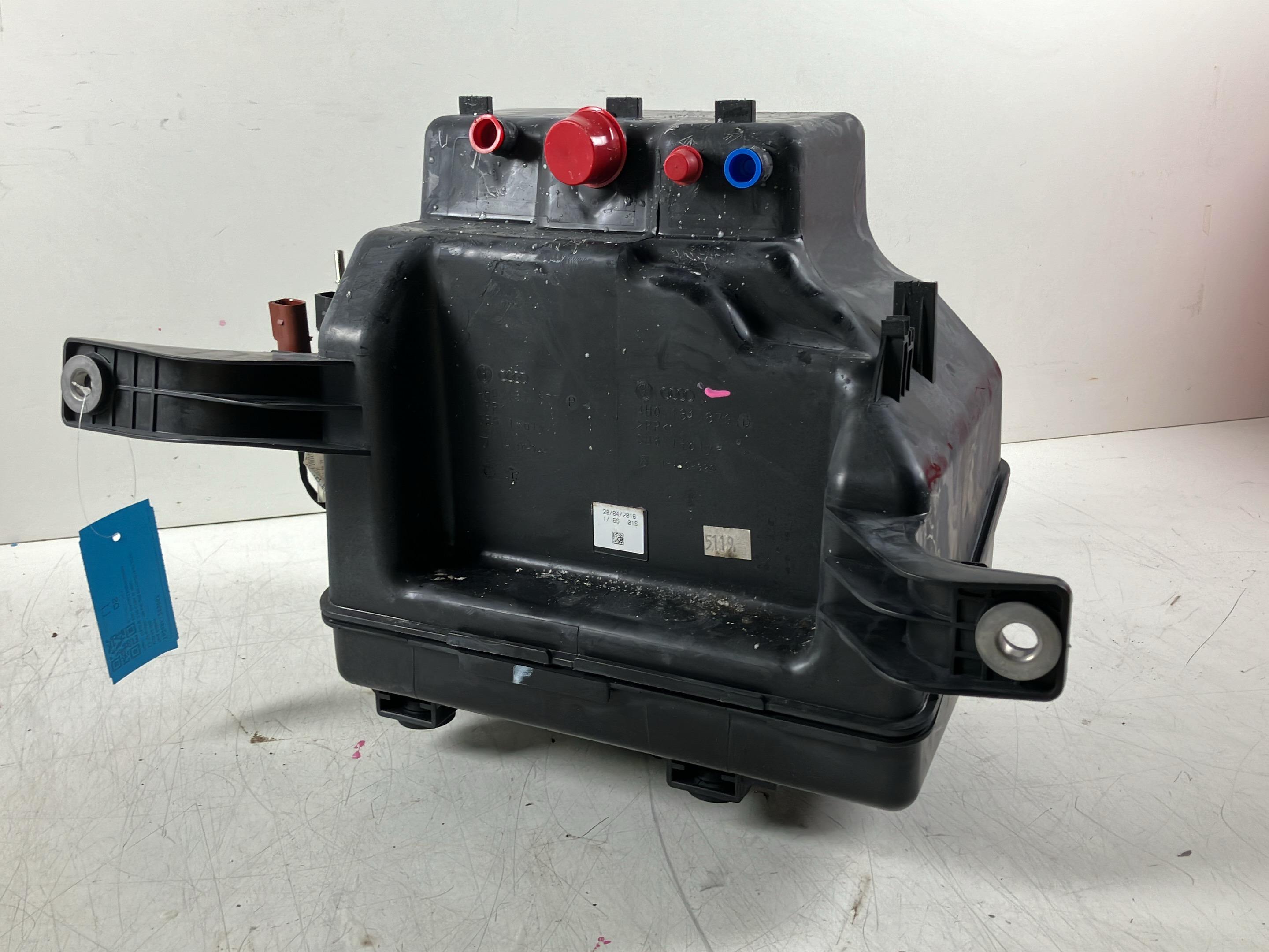 Réservoir AdBlue AUDI A8 (4H) 3.0 TDI quattro  190 kW  258 PS (10.2013-01.2018)
