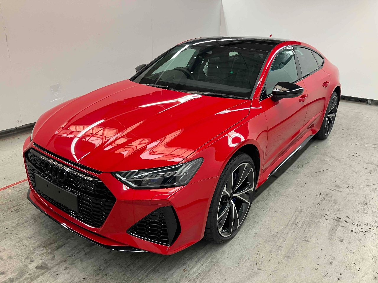 AUDI