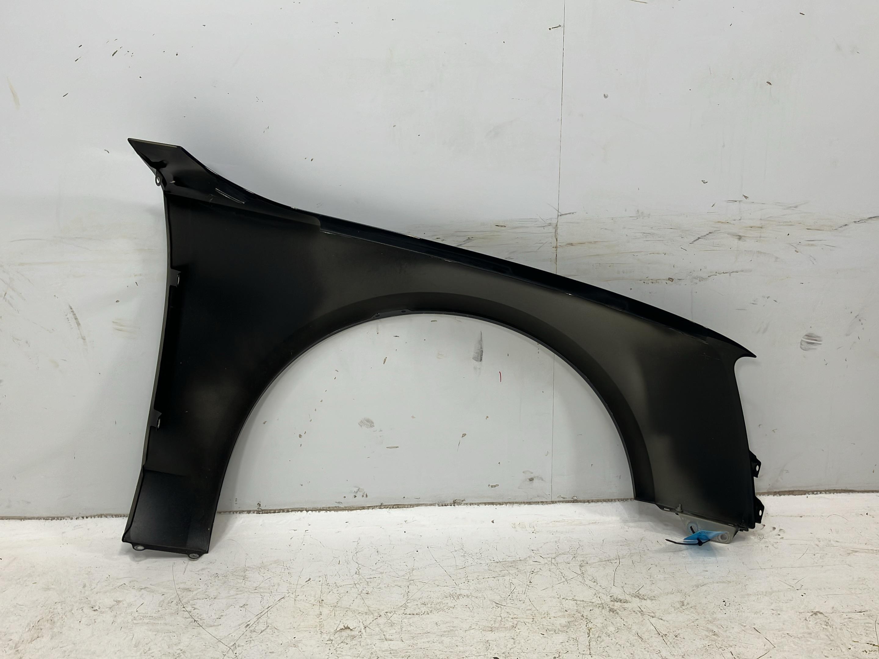 Fender left front AUDI A8 (4H) 3.0 TDI quattro  190 kW  258 PS (10.2013-01.2018)