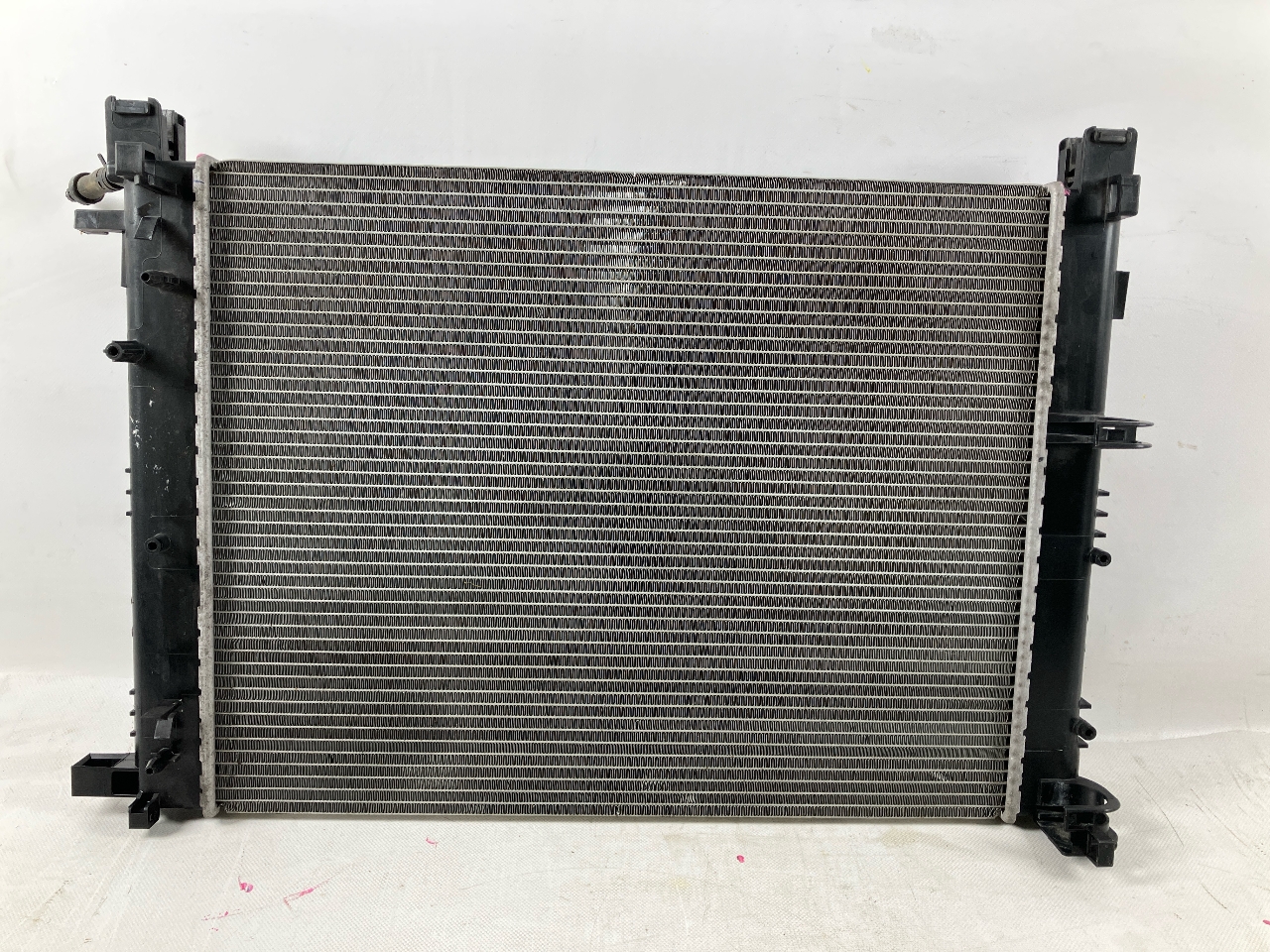 Refroidisseur DACIA Duster (HM) 1.0 LPG  74 kW  101 PS (01.2019-> ) Refroidisseur DACIA Duster (HM) 1.0 LPG  74 kW  101 PS (01.2019-> )