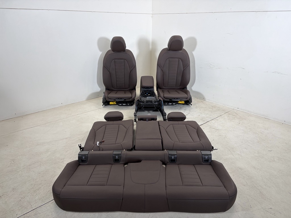 Interior equipment BMW X4 (G02, F98) M40i xDrive  285 kW  387 PS (09.2019-> )