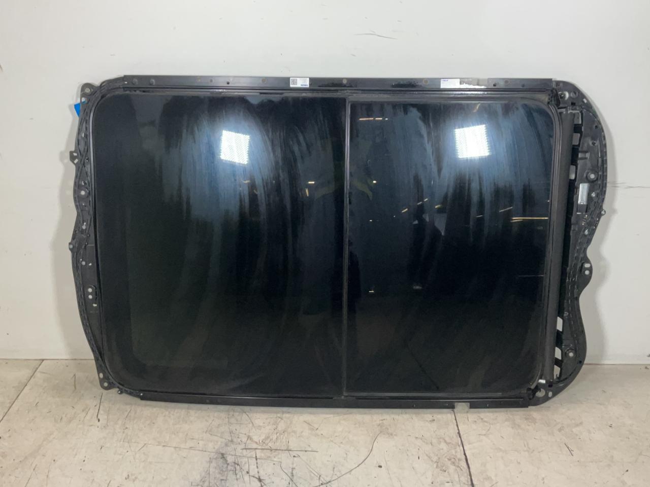 Acoperiș panoramic PORSCHE Macan 1 (95B) 2.0  195 kW  265 PS (05.2018-> )