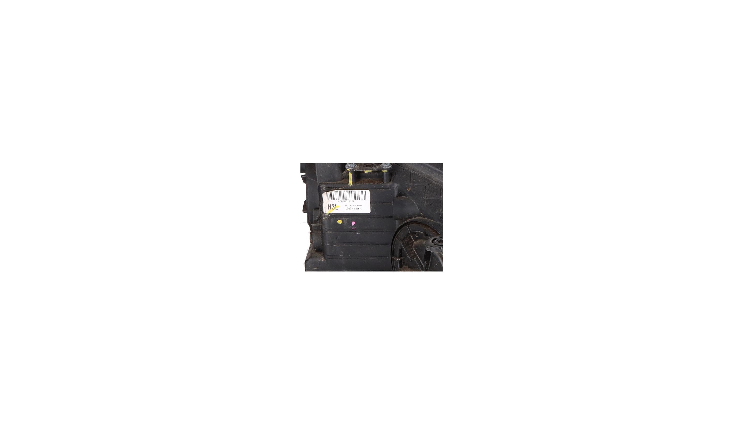 Koplamp links HYUNDAI i30 II (GD) 1.6 GDI  99 kW  135 PS (12.2011-12.2016)