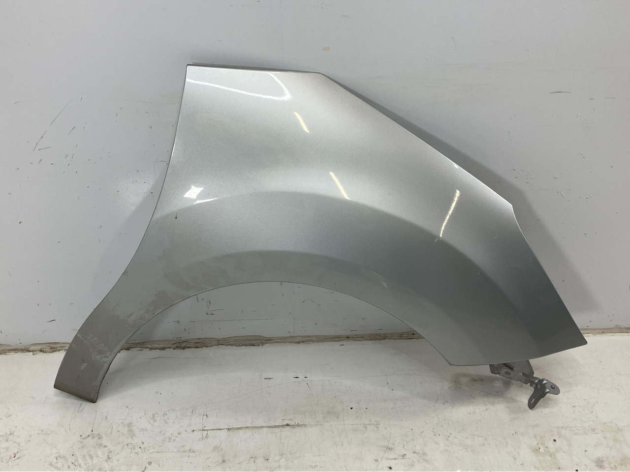 Apărătoare de noroi dreapta față CITROEN DS3 (SA) 1.2  60 kW  82 PS (01.2013-03.2015)