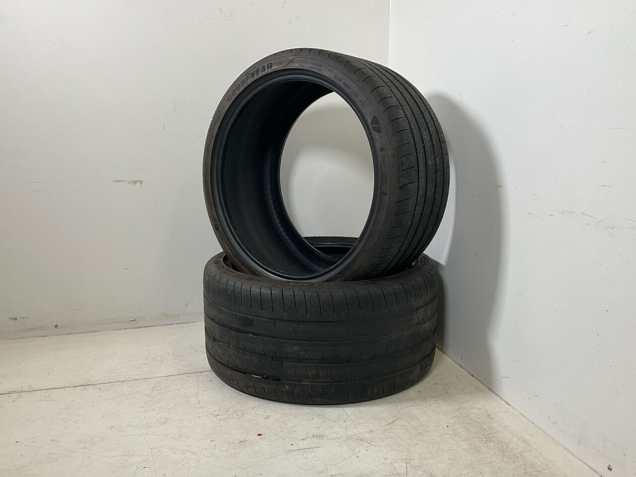 Tyre PORSCHE 911 (992) 3.0 Carrera 4 S  331 kW  450 PS (01.2019-> )