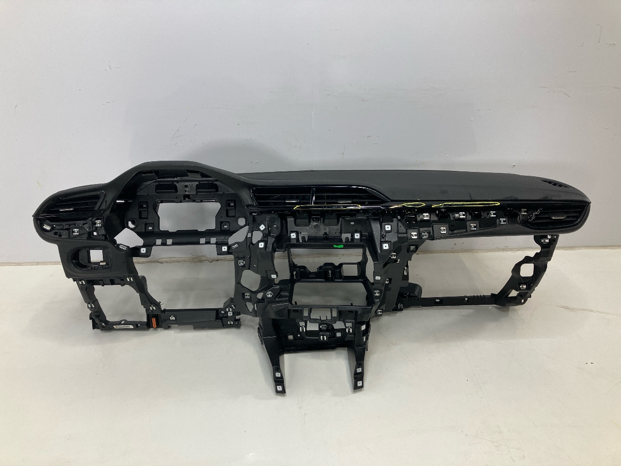 Car dashboard OPEL Corsa F (P2JO) 1.2  55 kW  75 PS (07.2019-> )