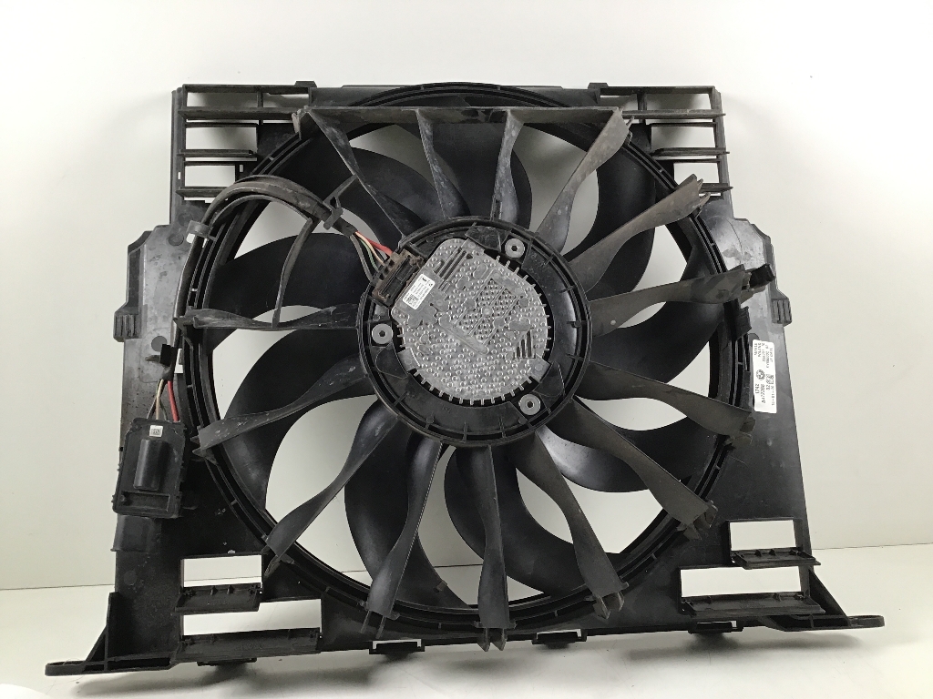 Elektrolüfter BMW 5er (G30, F90) 530d  195 kW  265 PS (09.2016-> ) Elektrolüfter BMW 5er (G30, F90) 530d  195 kW  265 PS (09.2016-> )