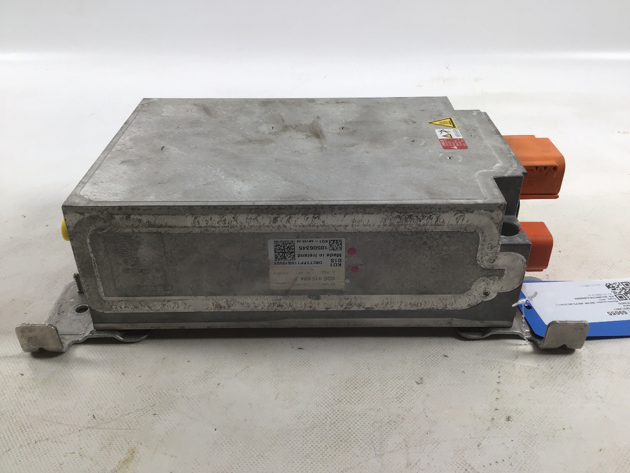 Ladegerät Batterie AUDI e-tron (GEN) Electric quattro  300 kW  408 PS (09.2018-> ) Ladegerät Batterie AUDI e-tron (GEN) Electric quattro  300 kW  408 PS (09.2018-> )