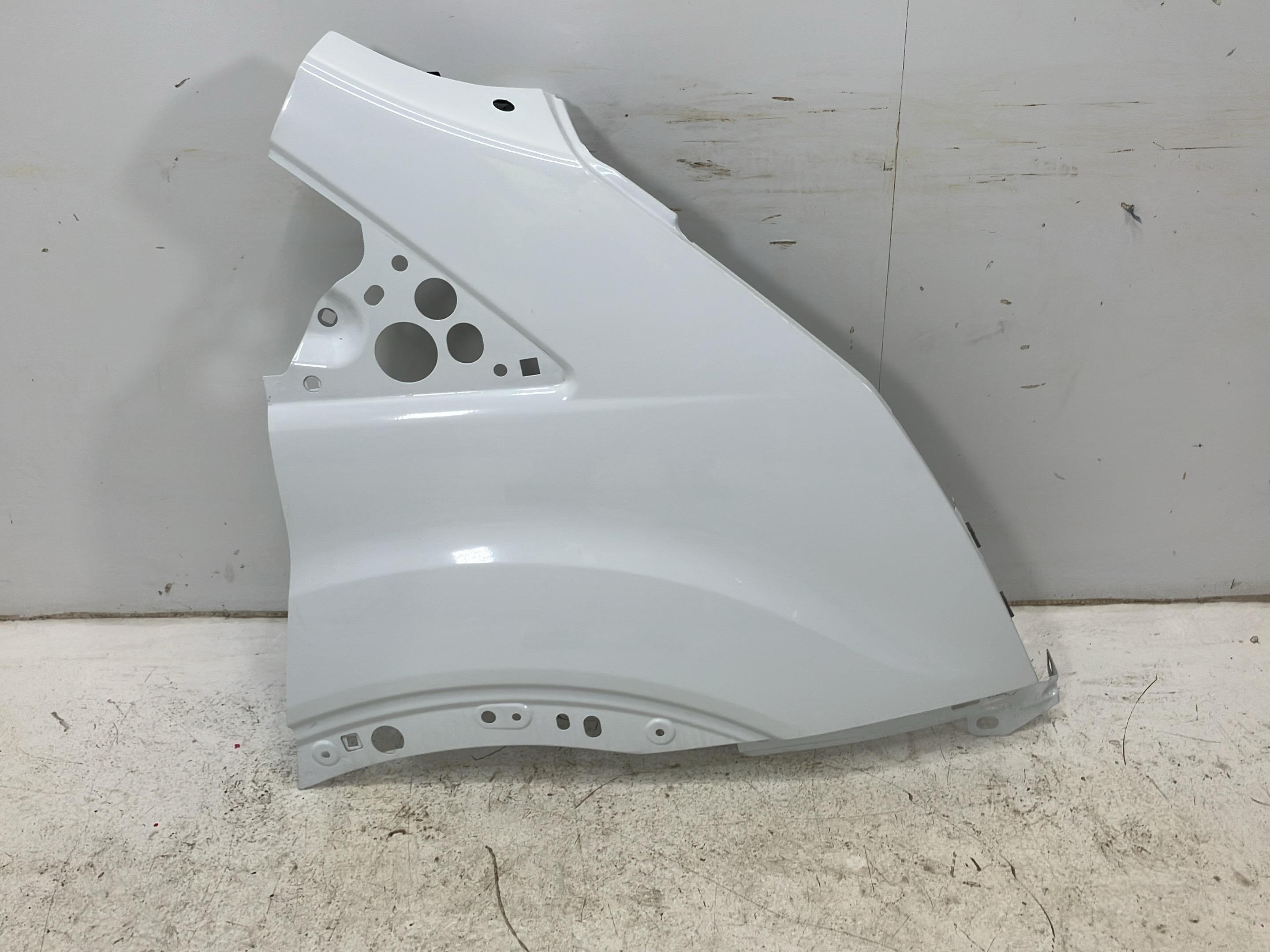 Aile avant droit FORD Transit V363 Bus (FAD, FBD) 2.0 EcoBlue  121 kW  165 PS (07.2023-> )