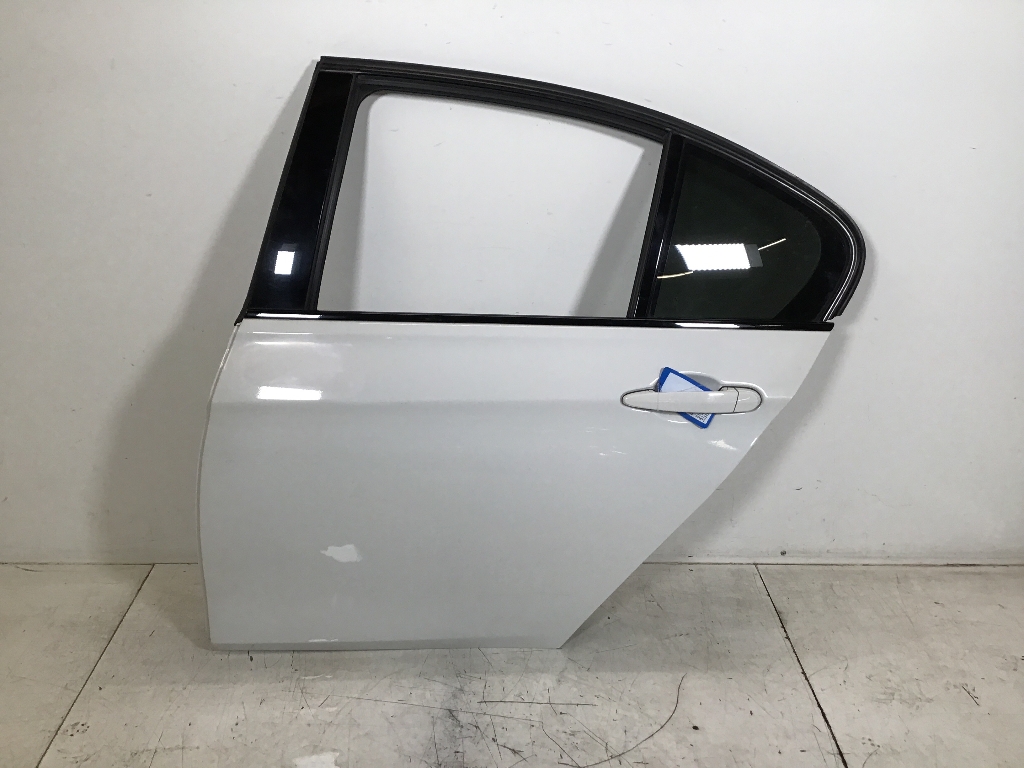 drzwi lewy tył BMW 3er (F30, F80) 320d  135 kW  184 PS (03.2011-03.2016)