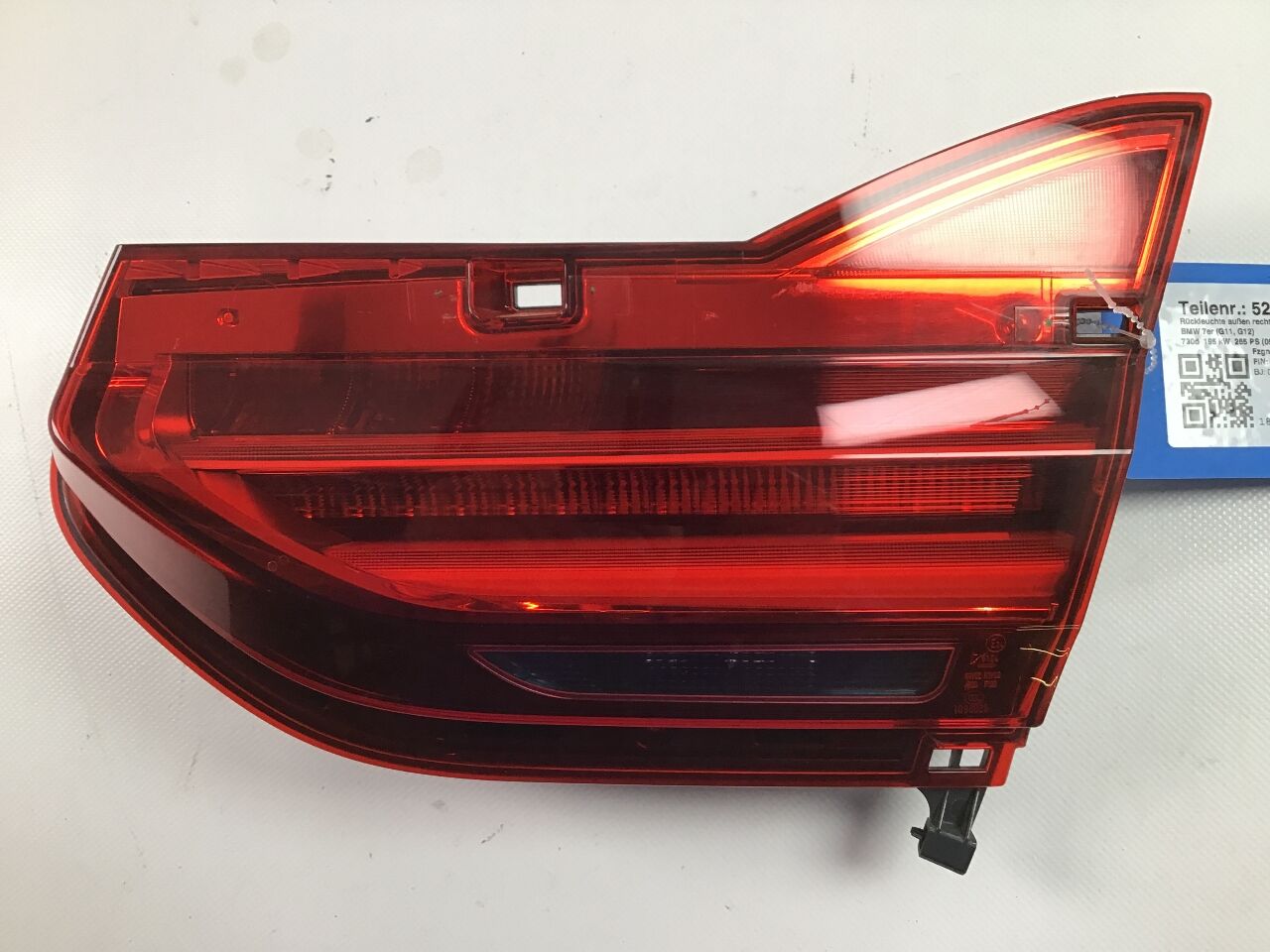Tail-lamp inside right BMW 7er (G11, G12) 730d  195 kW  265 PS (09.2015-> )