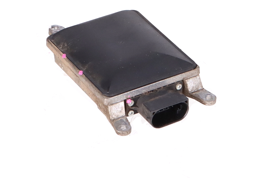 Radarsensor LCA bumper left rear AUDI A3 Sportback (8V) RS3 quattro  270 kW  367 PS (03.2015-> ) Radarsensor LCA bumper left rear AUDI A3 Sportback (8V) RS3 quattro  270 kW  367 PS (03.2015-> )