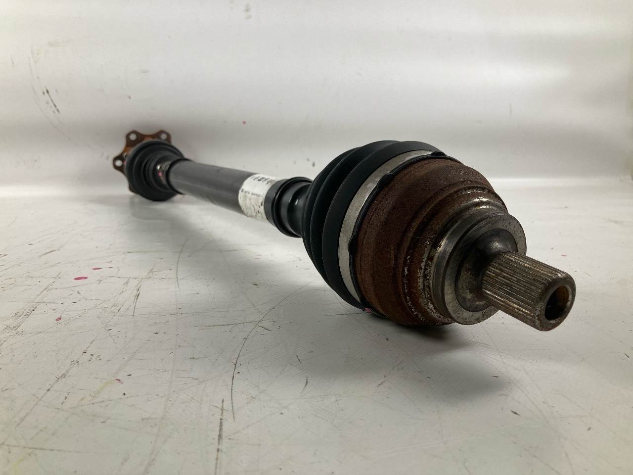 Aandrijfas rechtsvoor VW Passat B5 Variant (3B5) 2.8 V6  142 kW  193 PS (06.1997-11.2000)