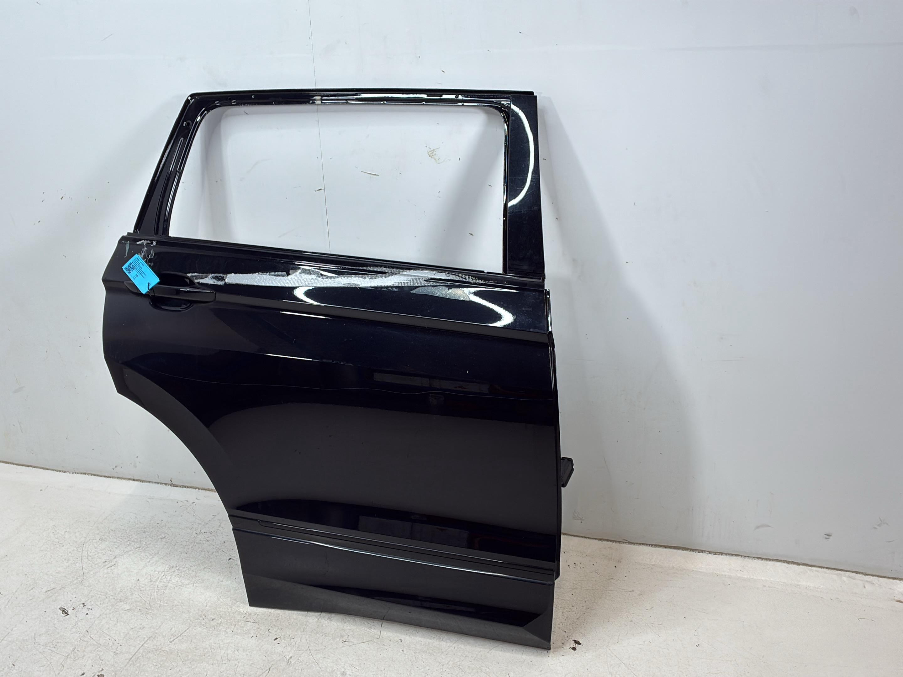 Door right rear VW Tiguan Allspace (BW2) 2.0 TDI 4motion  147 kW  200 PS (06.2020-> )
