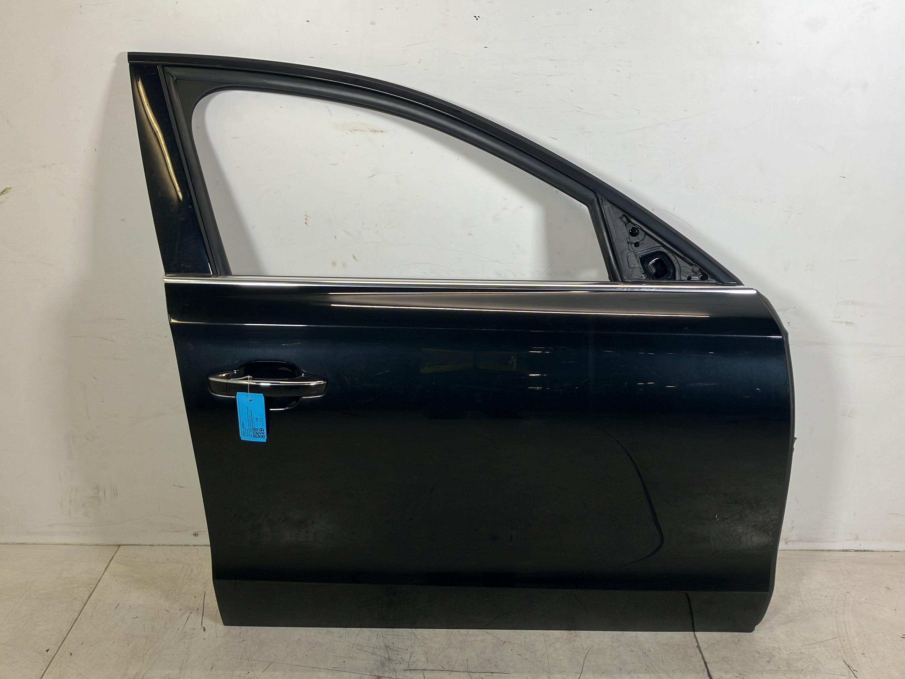 Door left front AUDI A8 (4H) 3.0 TDI quattro  190 kW  258 PS (10.2013-01.2018)