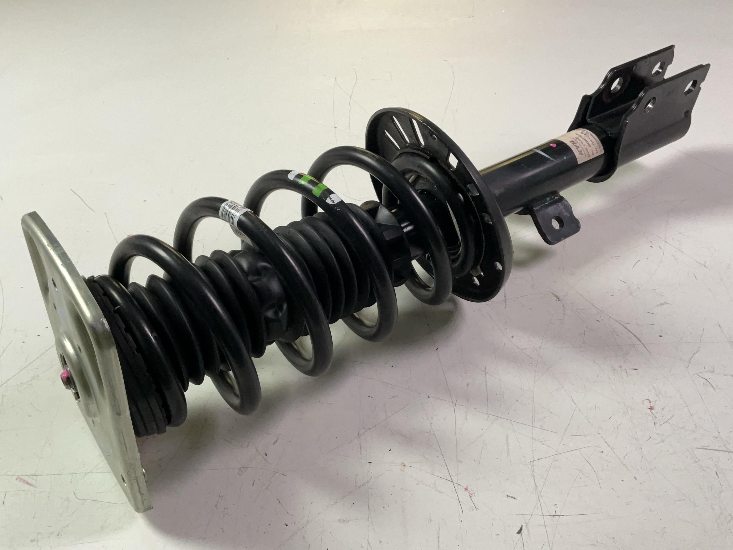 Suspension strut right front FIAT Scudo Kasten E-Scudo  100 kW  136 PS (11.2023-> )