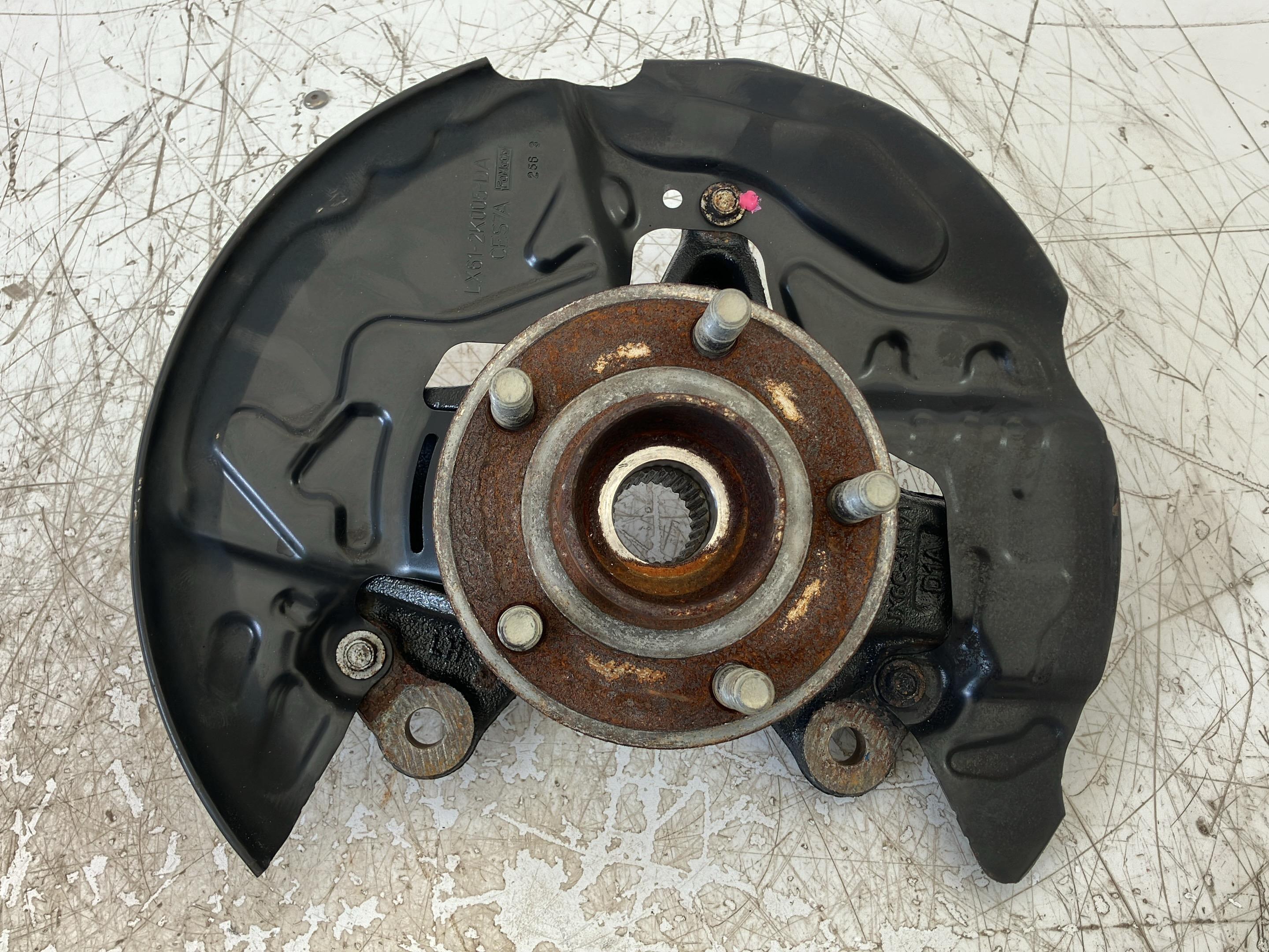 Achsschenkel links vorne FORD Focus IV Turnier (HP) 1.5 EcoBlue  85 kW  116 PS (08.2022-> )