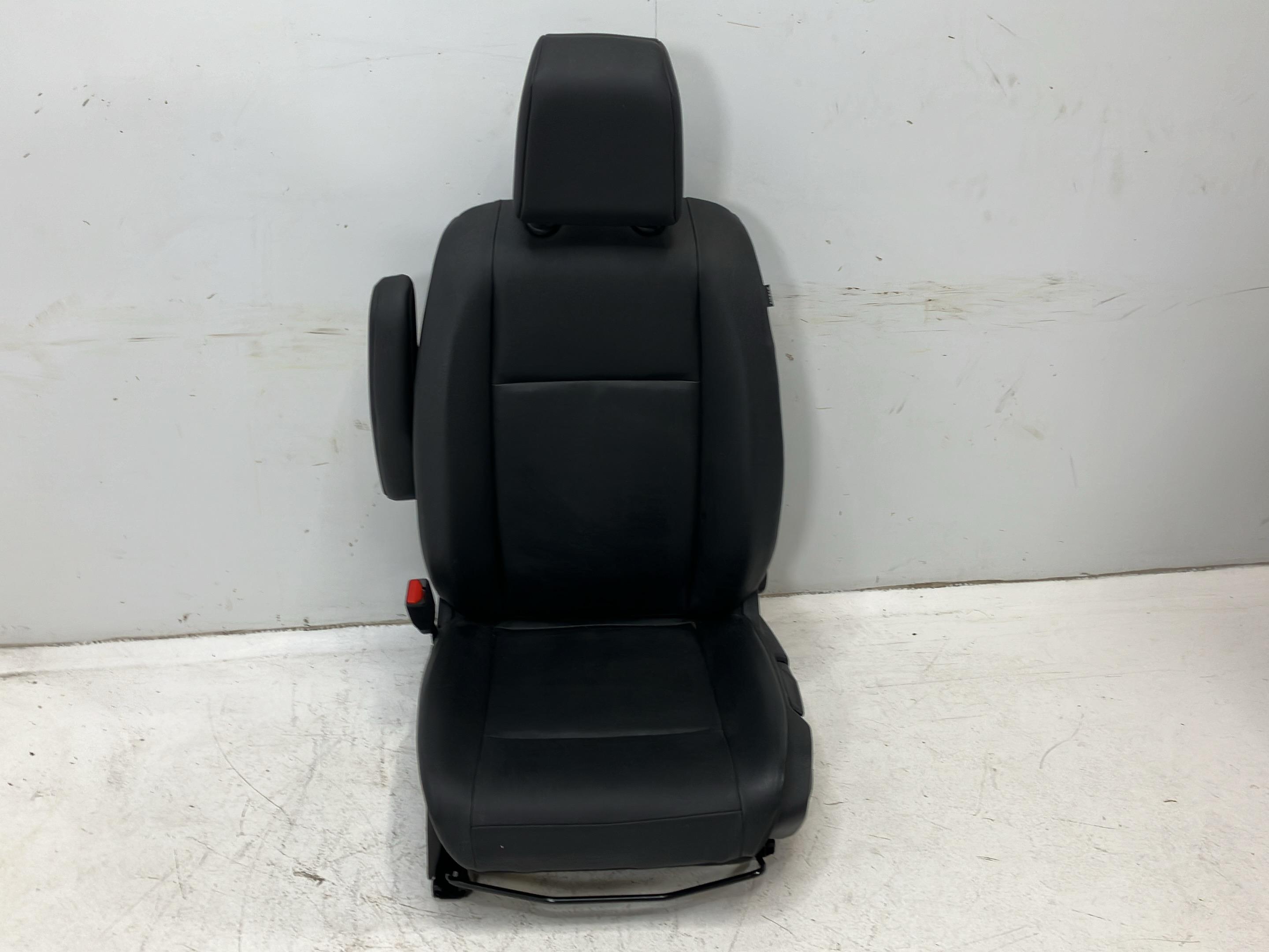 Seat left front PEUGEOT Jumpy Kasten (V) e-Jumpy HYDROGEN  100 kW  136 PS (10.2024-> )