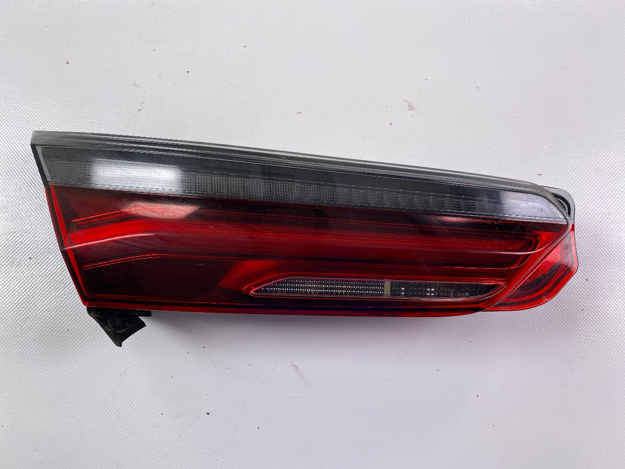 Rückleuchte innen links BMW 8er Coupe (G15, F92) 840i xDrive  250 kW  340 PS (07.2019-> )