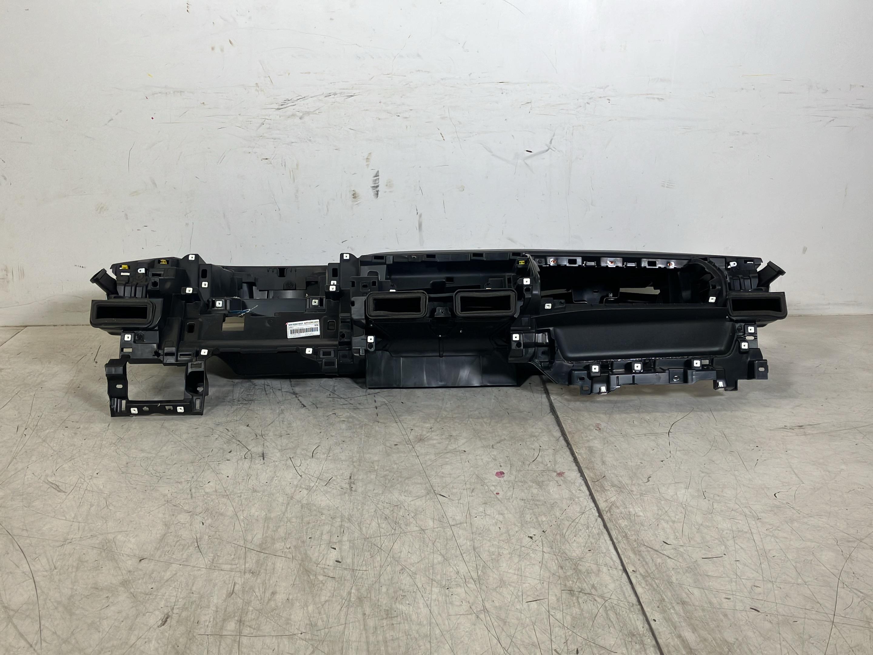Armaturenbrett PEUGEOT Rifter 1.5 BlueHDi 100  75 kW  102 PS (09.2018-> )