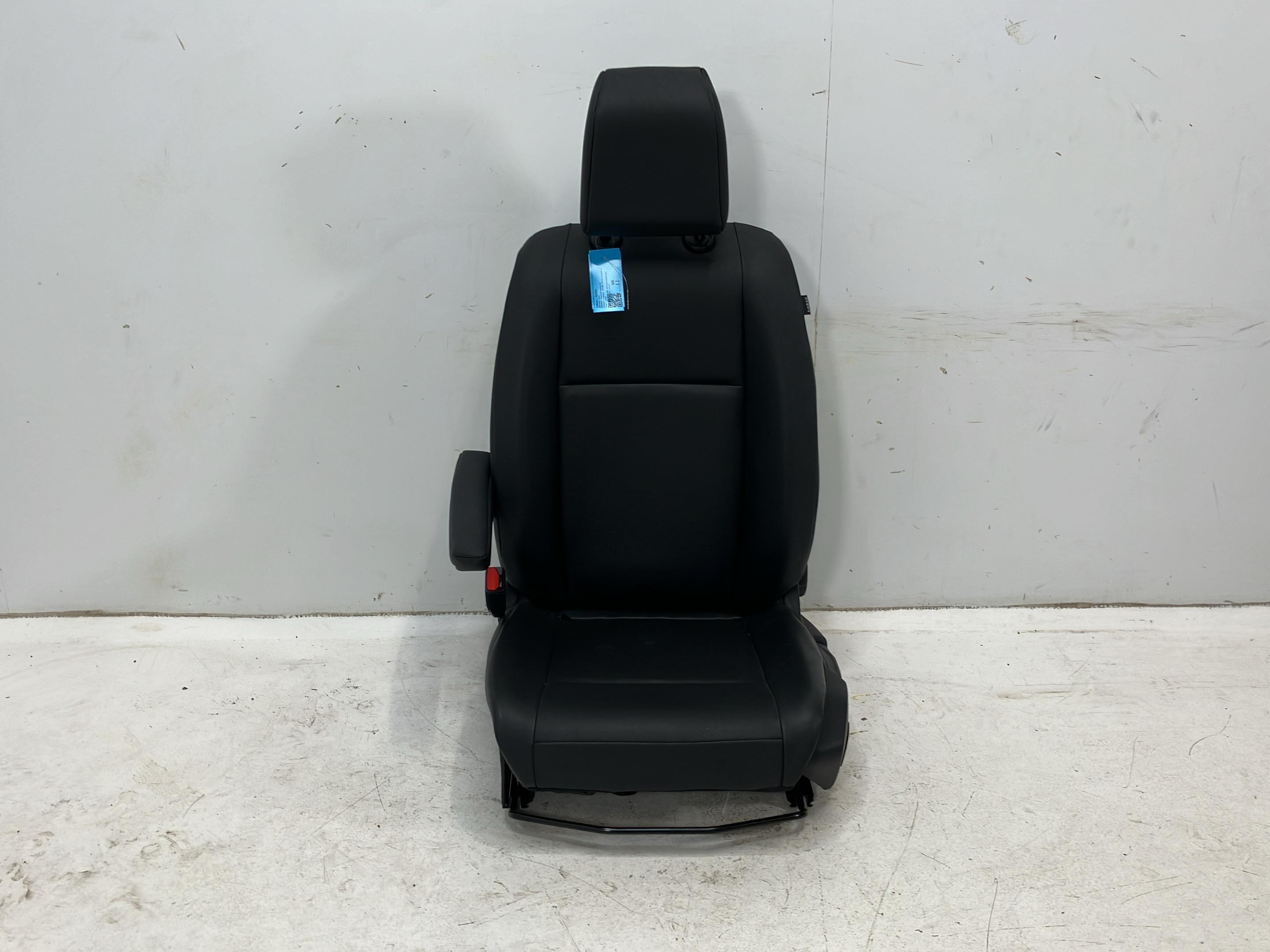 Sitz links vorne OPEL Vivaro C Kasten (K0) E-Scudo  100 kW  136 PS (11.2023-> )