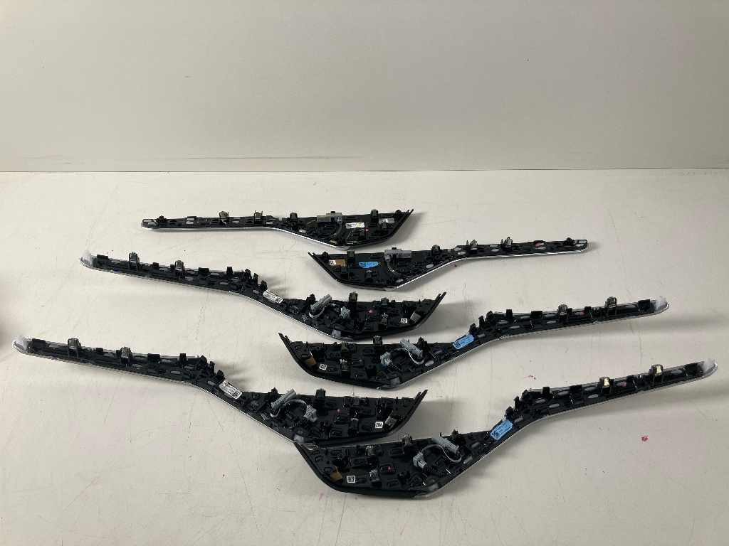 Decor set BMW X7 (G07) xDrive M60i Mild-Hybrid  390 kW  530 PS (07.2022-> )