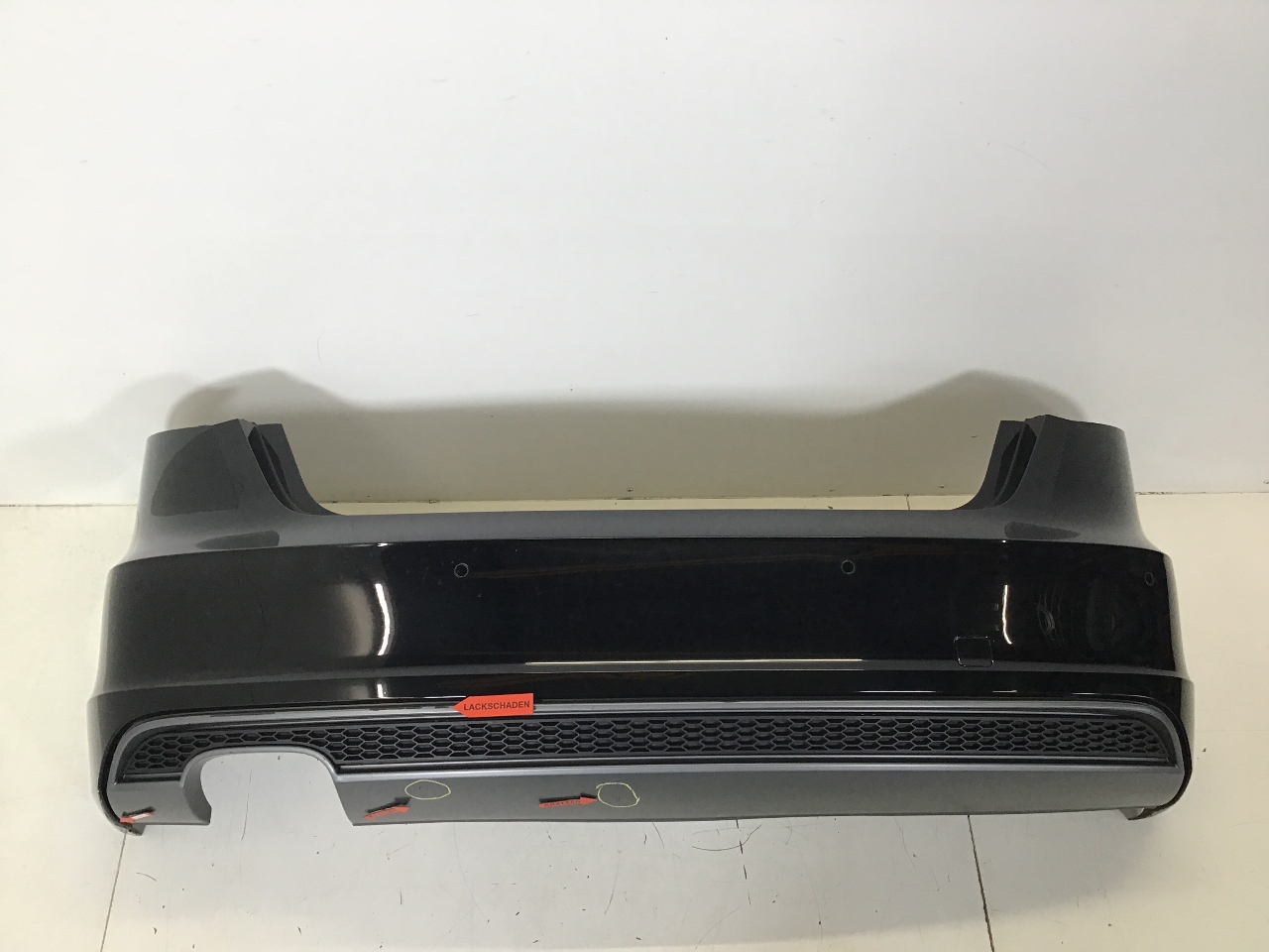 Bumper rear AUDI A3 Sportback (8V) 2.0 TDI quattro  135 kW  184 PS (05.2013-07.2018) Bumper rear AUDI A3 Sportback (8V) 2.0 TDI quattro  135 kW  184 PS (05.2013-07.2018)