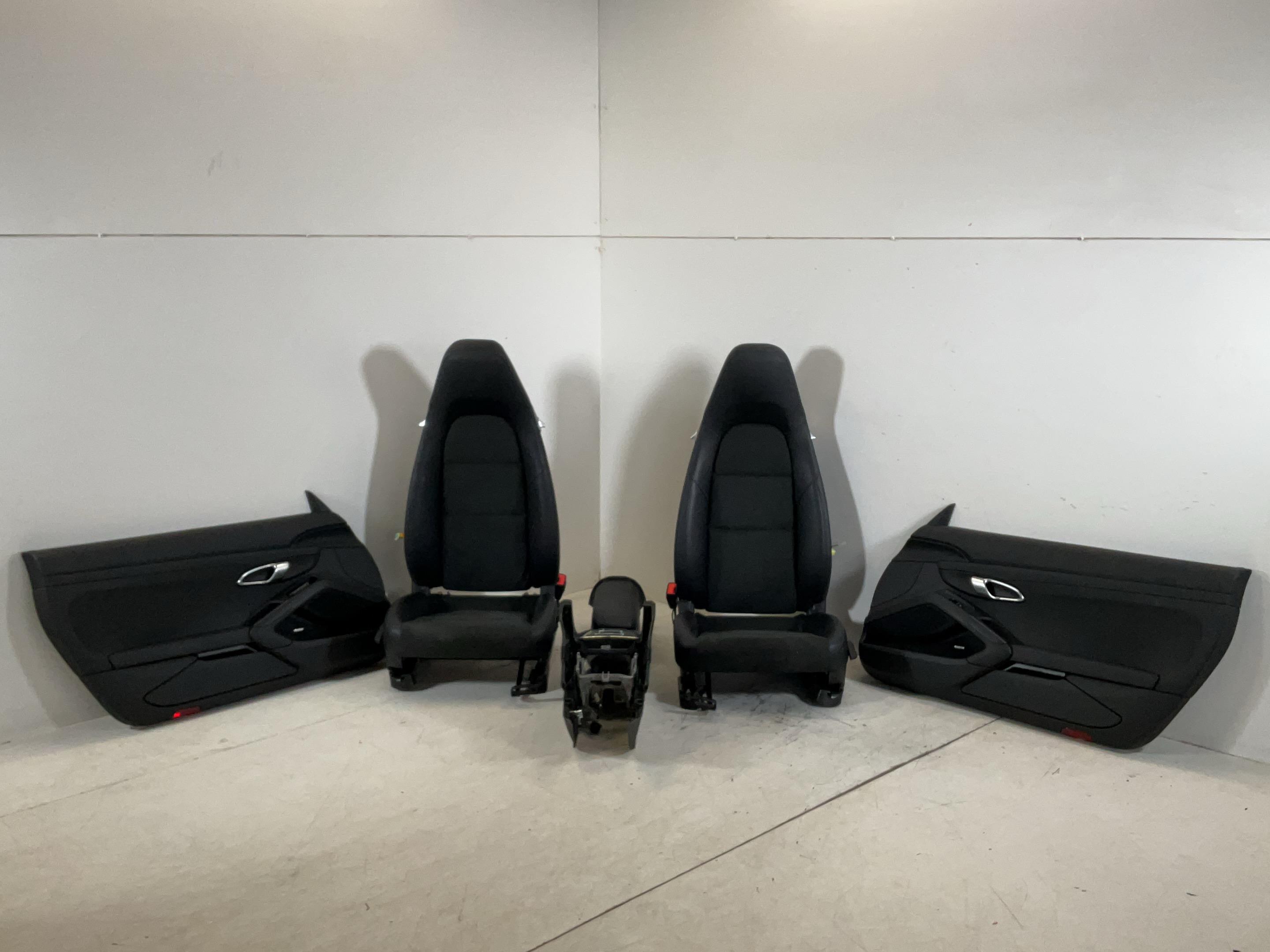 Accesorii interioare PORSCHE 718 Boxster (982) 2.0  220 kW  300 PS (04.2016-> )