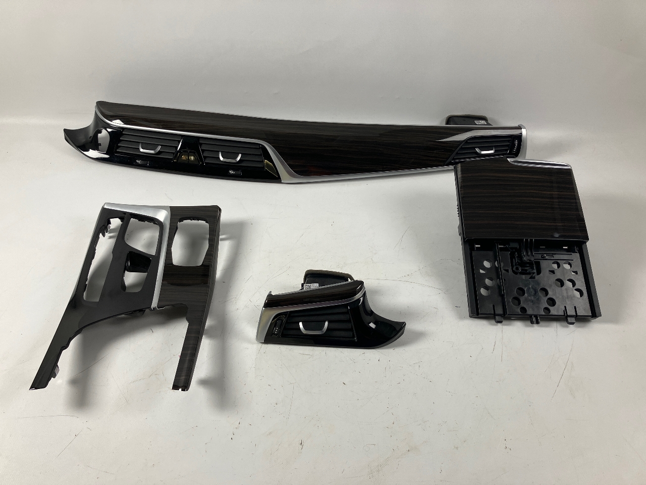 Interior trim set BMW 5er Touring (G31) 540d Mild-Hybrid xDrive  250 kW  340 PS (07.2020-> ) Interior trim set BMW 5er Touring (G31) 540d Mild-Hybrid xDrive  250 kW  340 PS (07.2020-> )