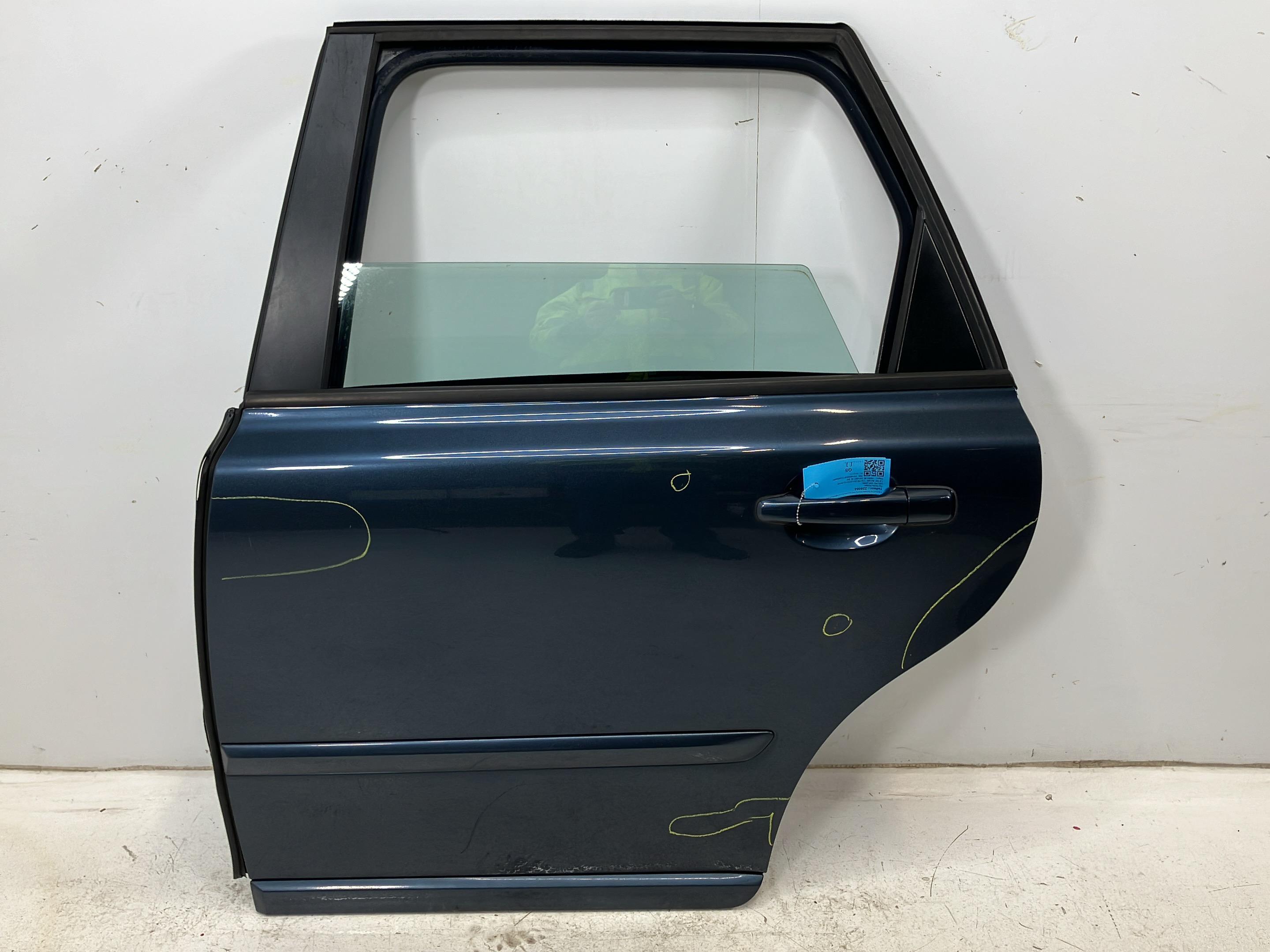 Tür links hinten VOLVO V50 (545) 1.6 D2  84 kW  114 PS (01.2010-12.2012)
