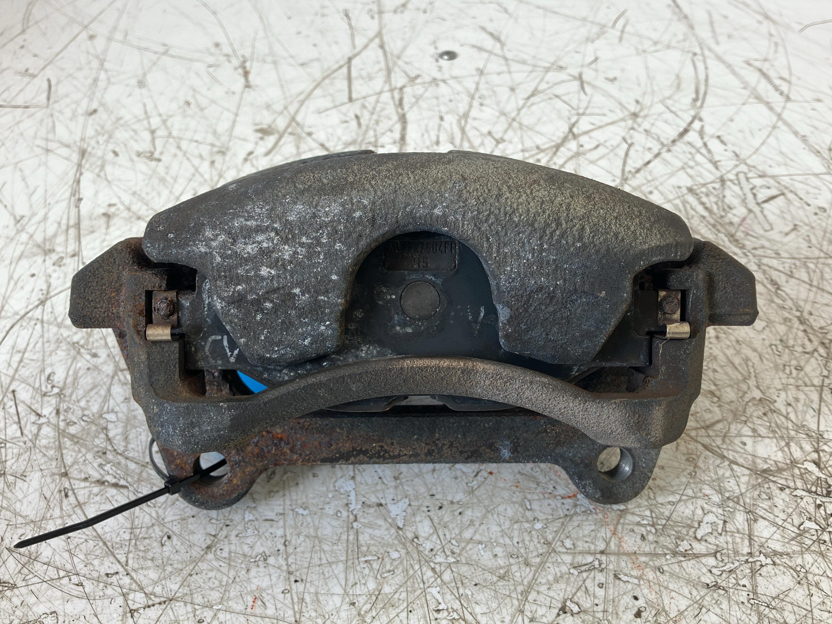 Bremssattel links vorne AUDI A3 Sportback (8V) 2.0 TDI  135 kW  184 PS (05.2013-> )