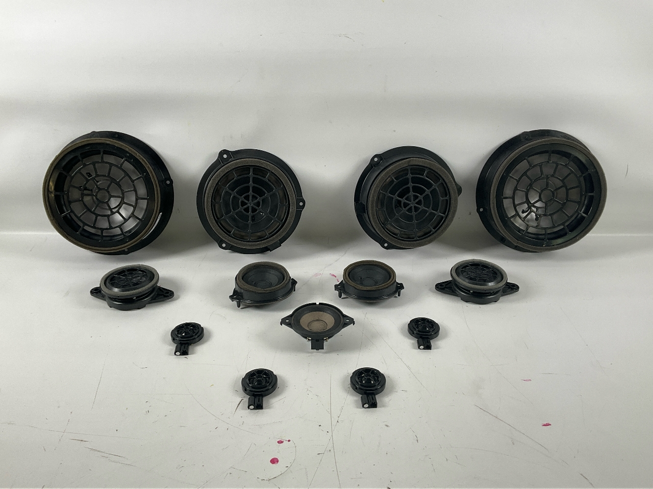 Système de haut-parleurs AUDI Q3 (8U) RS 2.5 quattro  228 kW  310 PS (10.2013-10.2018) Système de haut-parleurs AUDI Q3 (8U) RS 2.5 quattro  228 kW  310 PS (10.2013-10.2018)