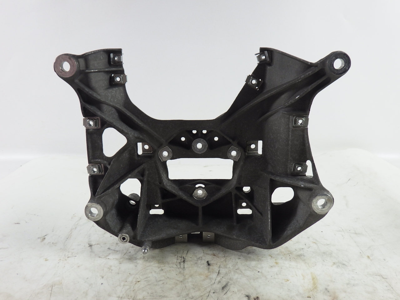 Support de boîte de vitesses AUDI A8 (4N) 55 TFSI Mild Hybrid quattro  250 kW  340 PS (06.2017-> ) Support de boîte de vitesses AUDI A8 (4N) 55 TFSI Mild Hybrid quattro  250 kW  340 PS (06.2017-> )